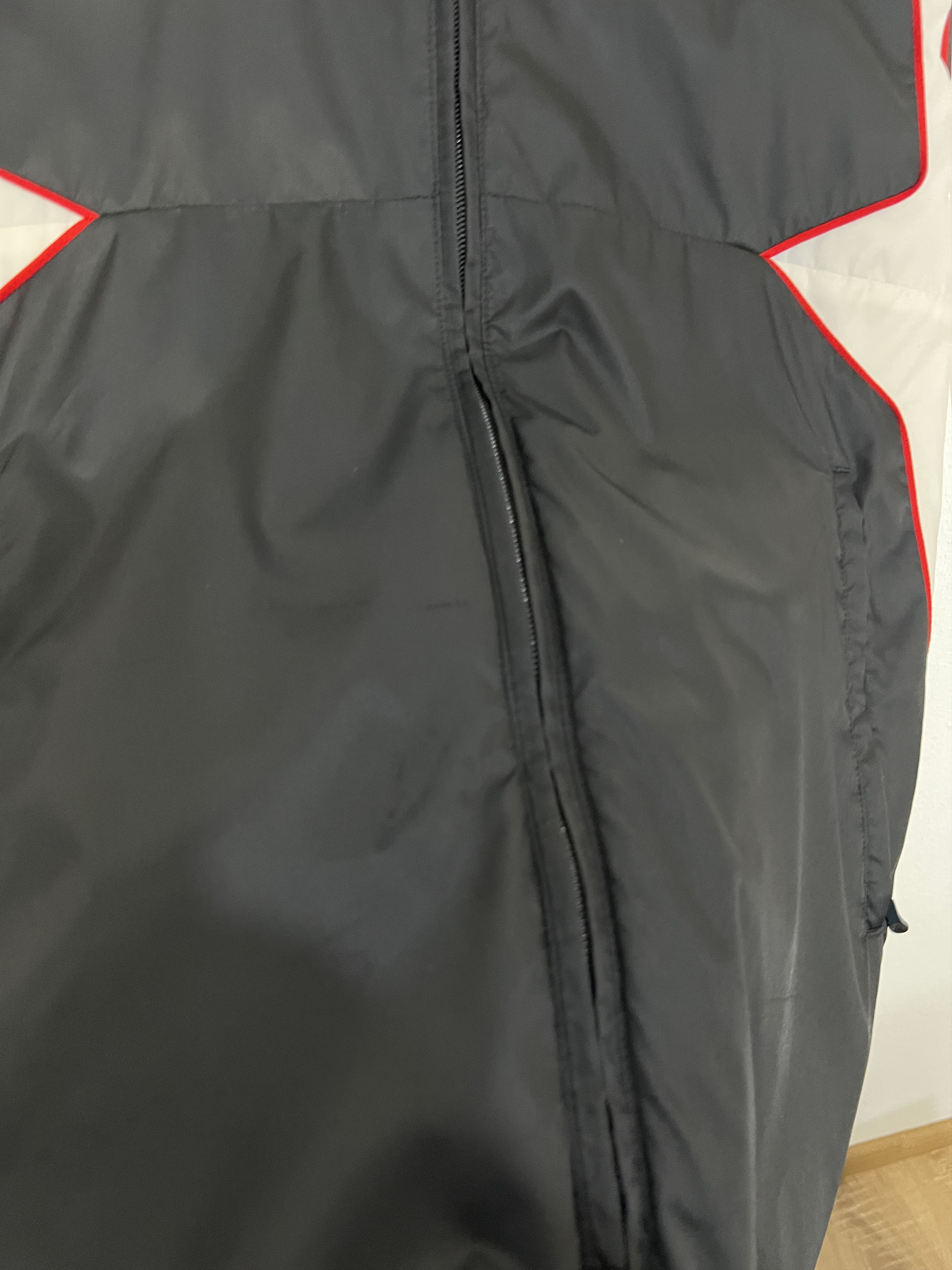 Adidas Vintage Adidas Liverpool Football Jacket Soccer Bomber Black Size US S / EU 44-46 / 1 - 16 Thumbnail