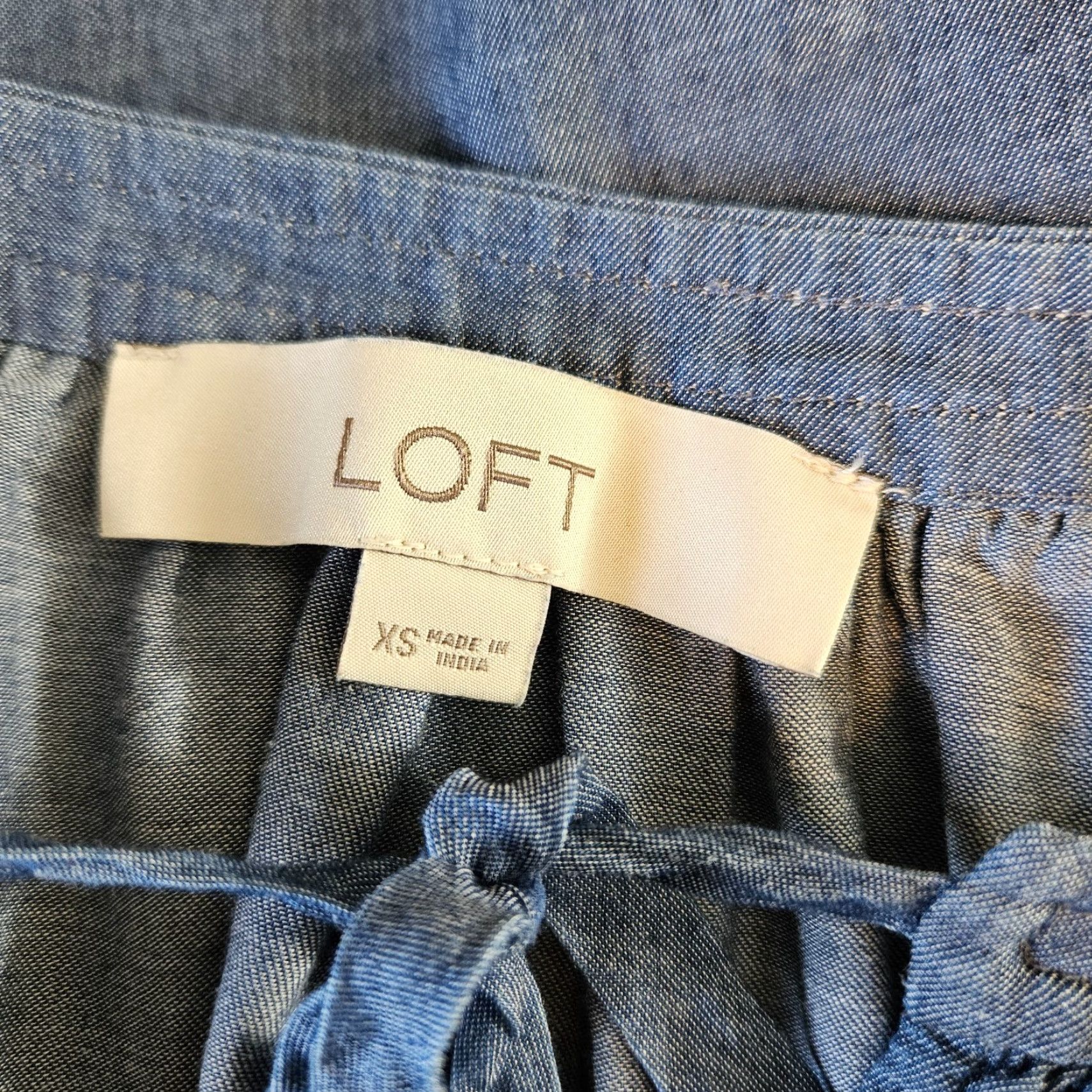 Loft LOFT Ann Taylor Womens Top Blouse XS Solid Blue Cotton Lyocell Long Sleeve Regular Size XS Womens) Size XS / US 0-2 / IT 36-38 - 5 Thumbnail