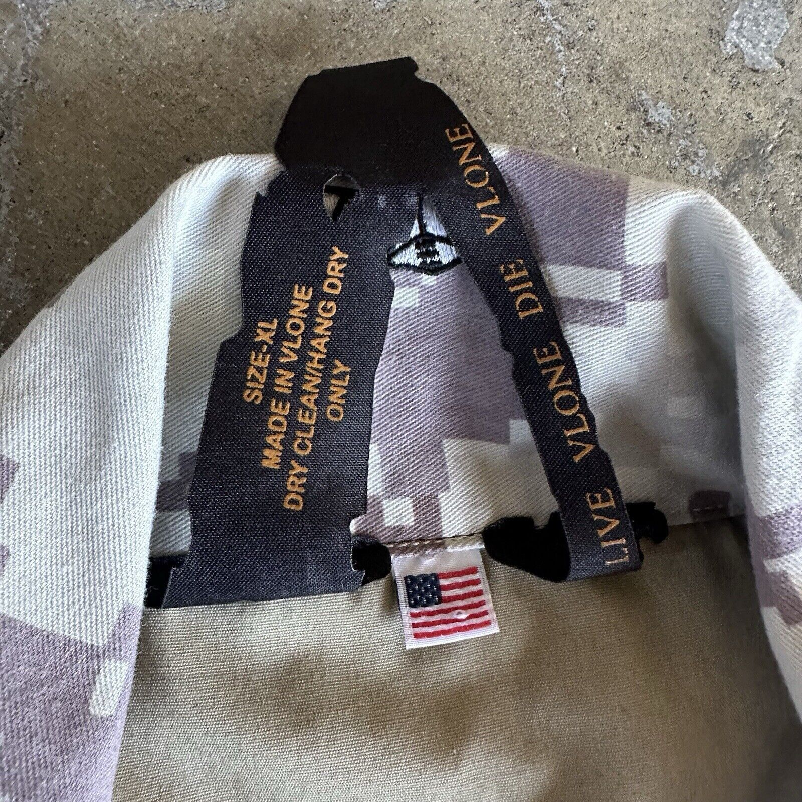 Hypebeast × Vlone Vlone Beige Digi Camo Trucker Denim Jacket XL Made In USA Size US XL / EU 56 / 4 - 5 Thumbnail