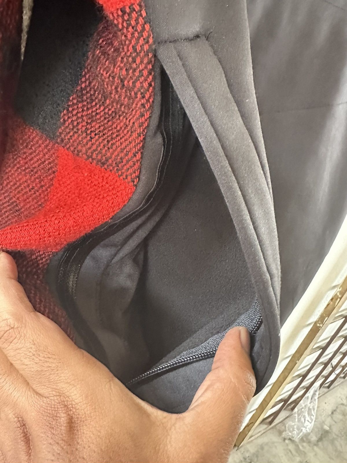 General Research General research hybrid jacket red & black buffalo plaid Size US M / EU 48-50 / 2 - 8 Thumbnail