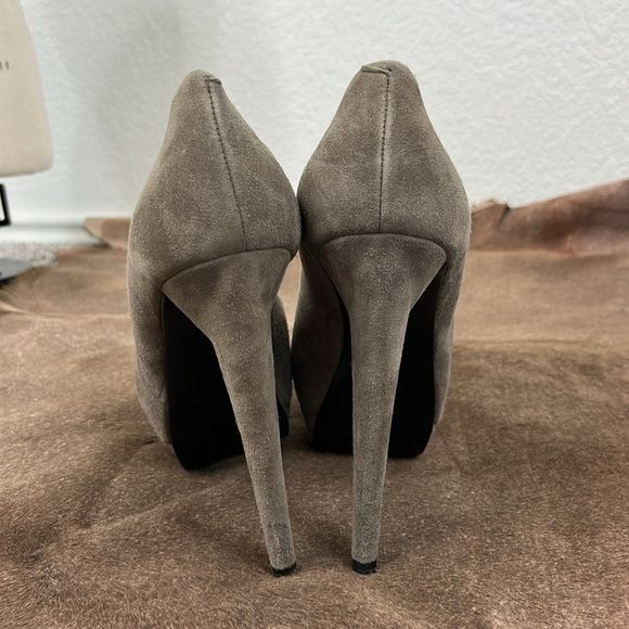 Pierre Hardy Pierre Hardy Peep Toe Suede Platform Heels Size US 7.5 / IT 37.5 - 5 Thumbnail