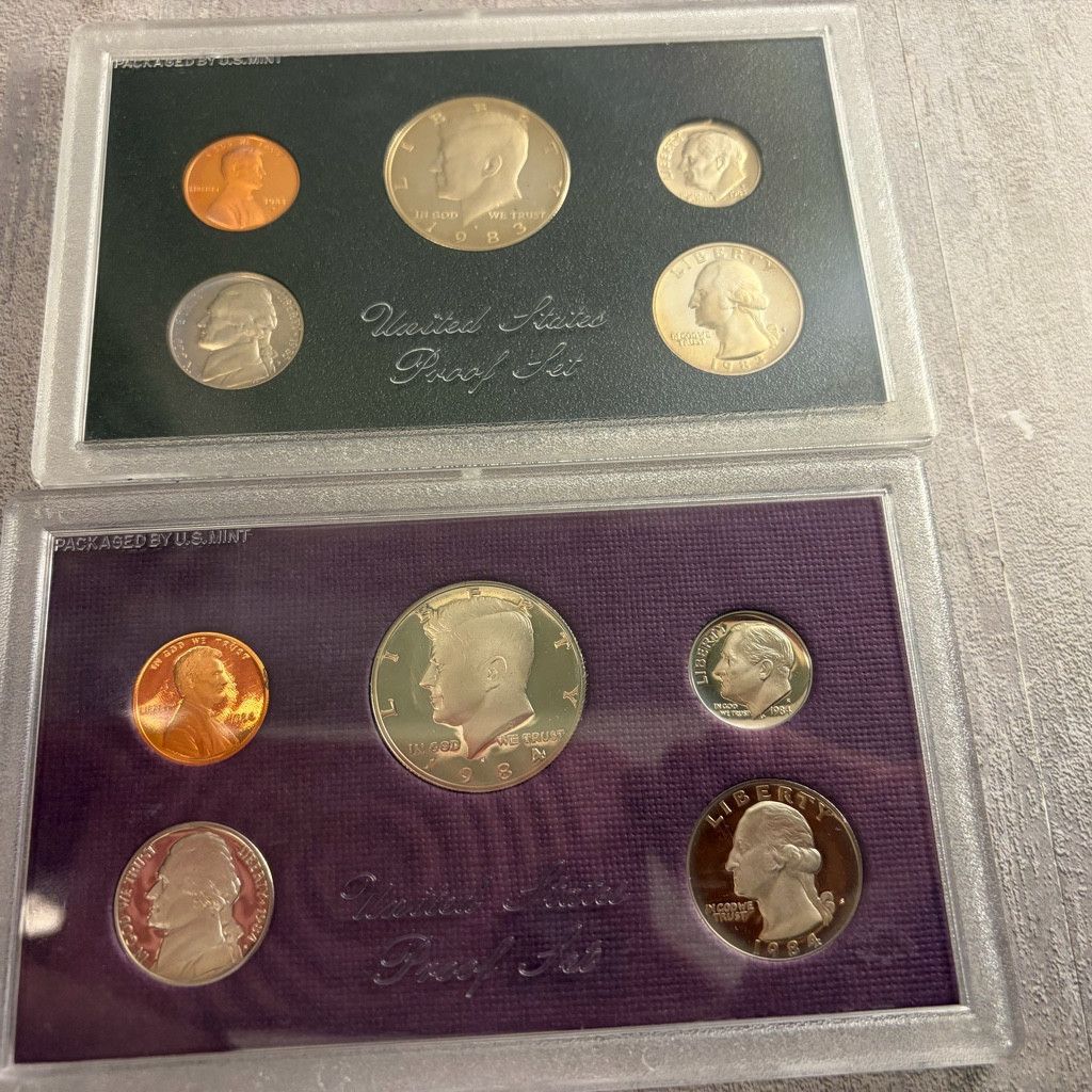 WISDOM Pair 1983 & 1984 U.S. Proof Sets Size 26 - 2 Thumbnail