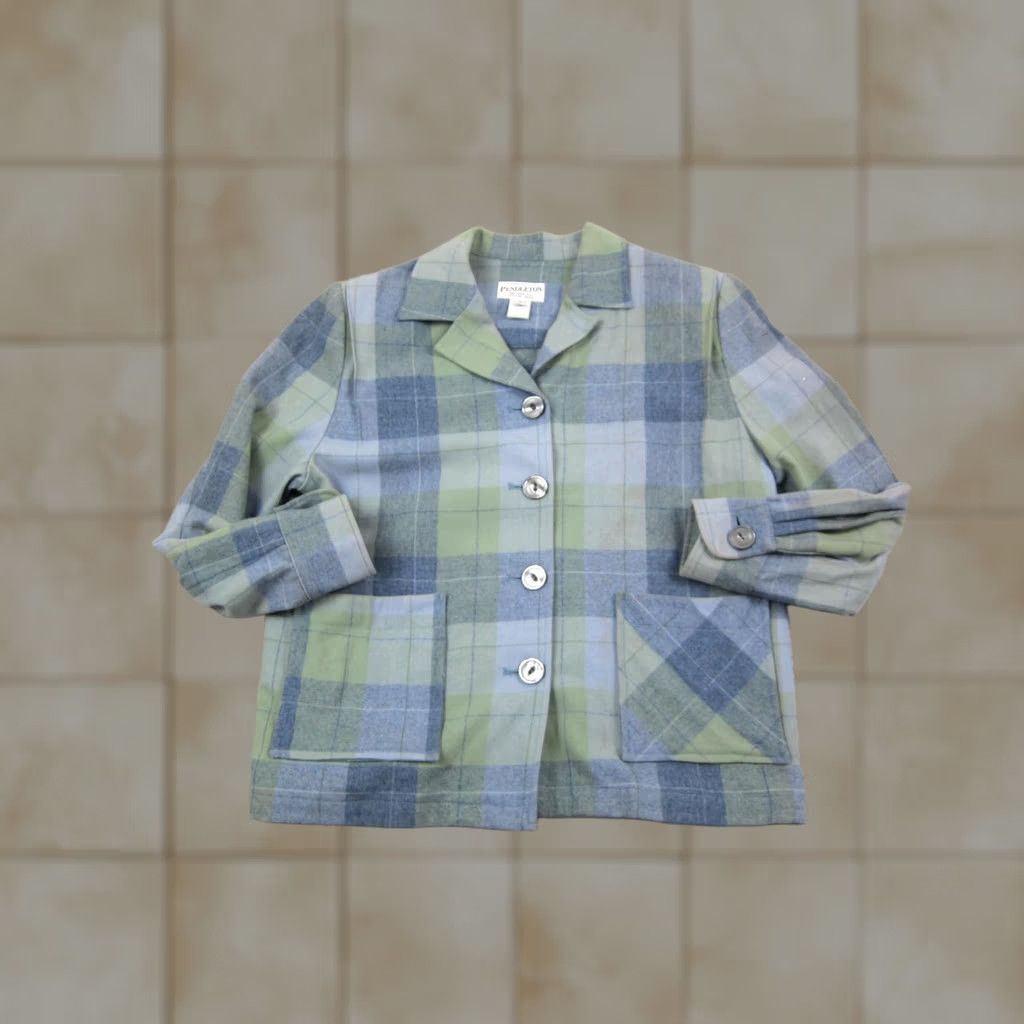 Pendleton VINTAGE Pendleton Shirt Womens Medium Green Plaid 100% Wool Button Up USA 90s Size M / US 6-8 / IT 42-44 - 1 Thumbnail