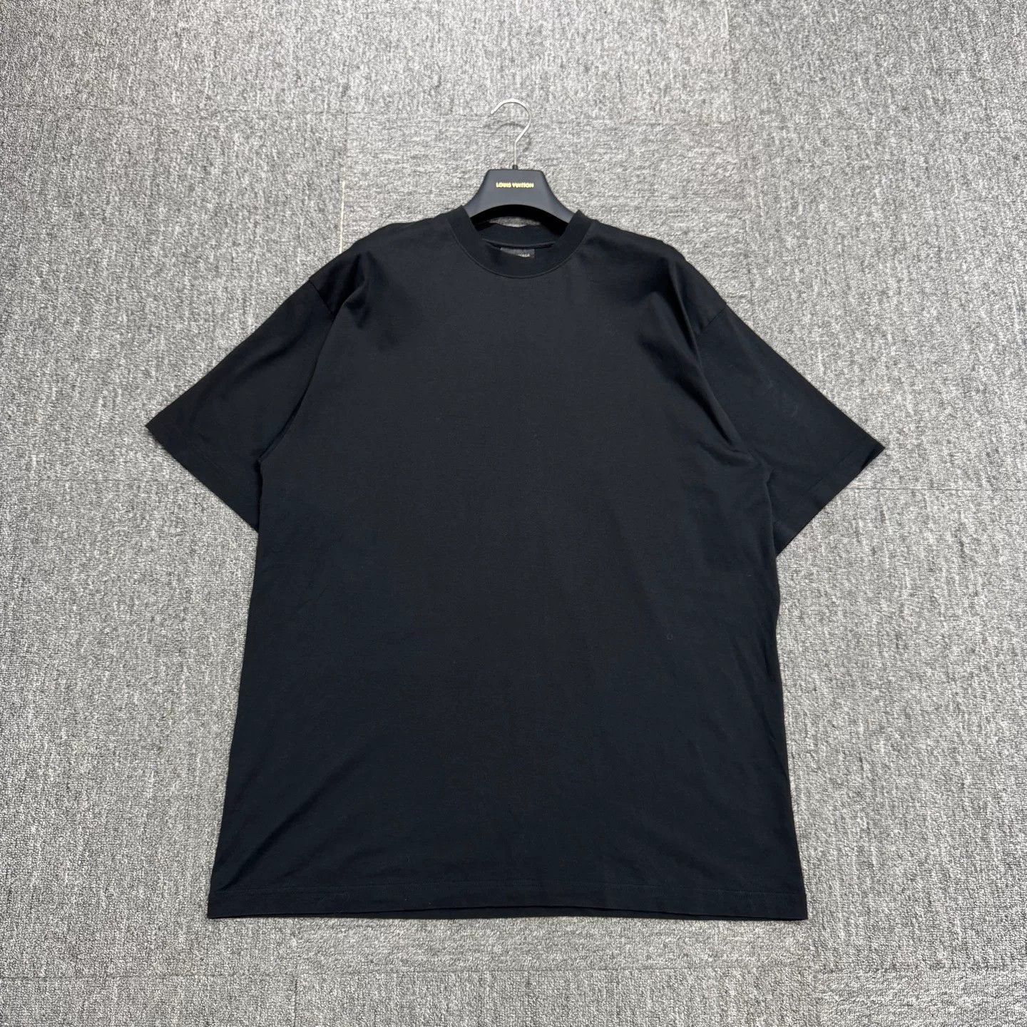 Balenciaga balenciaga short sleeve letter print t-shirt Size US S / EU 44-46 / 1 - 1 Thumbnail