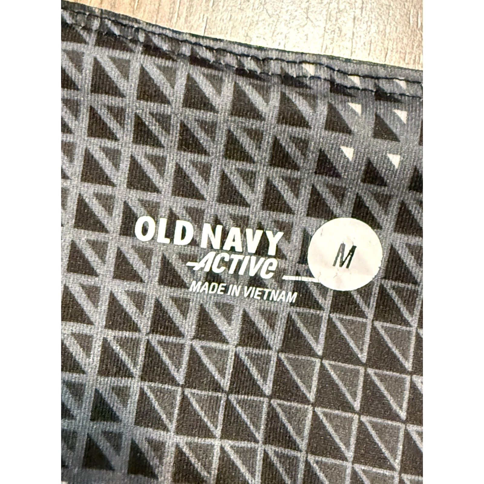 Old Navy Old Navy Pants Women's Medium Gray Activewear Capri Leggings Pull On Size 32" / US 10 / IT 46 - 4 Thumbnail