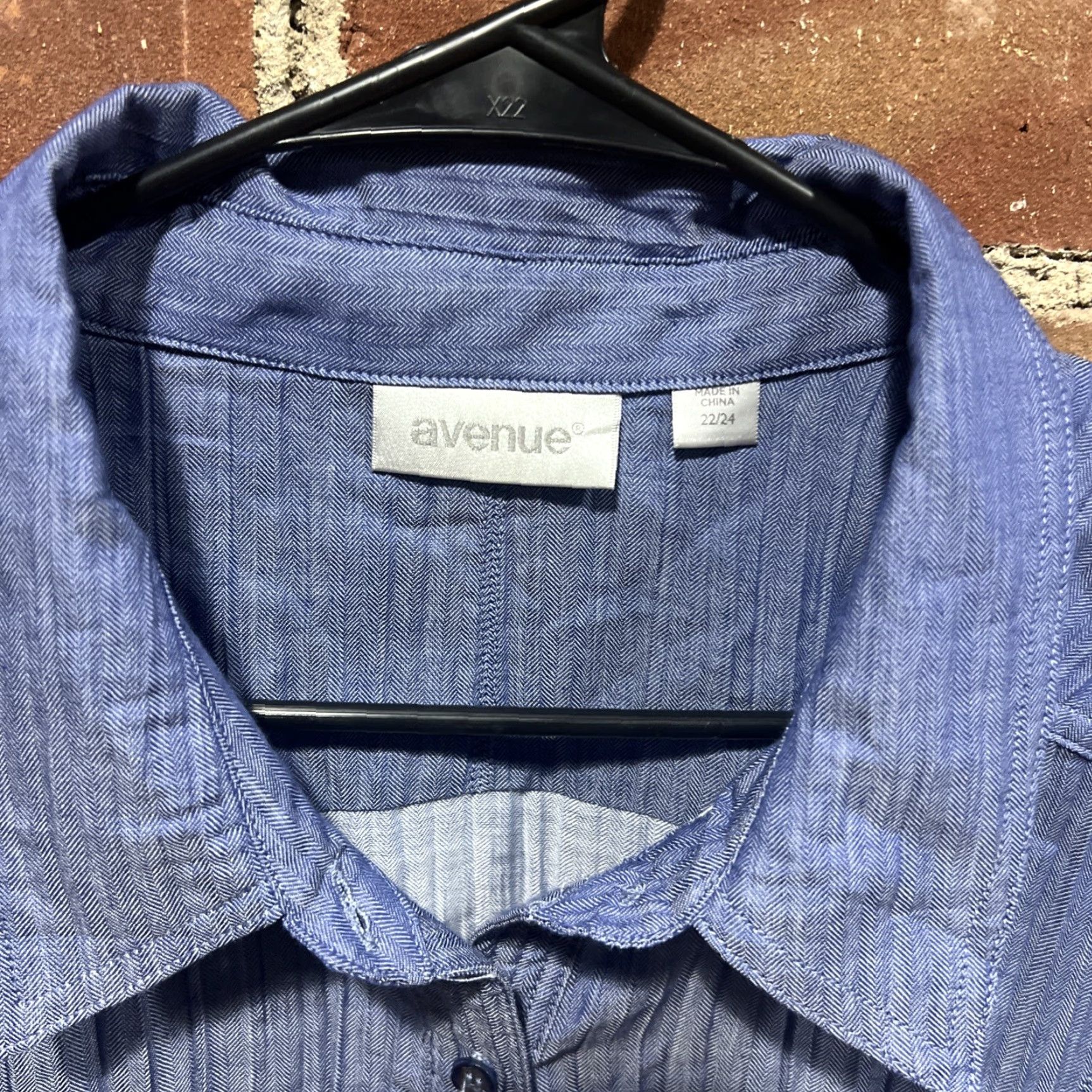 Avenue Venue Button Up Top Womens Size 22/24 Blue Long Sleeve Size 3XL / US 20-22 - 2 Thumbnail