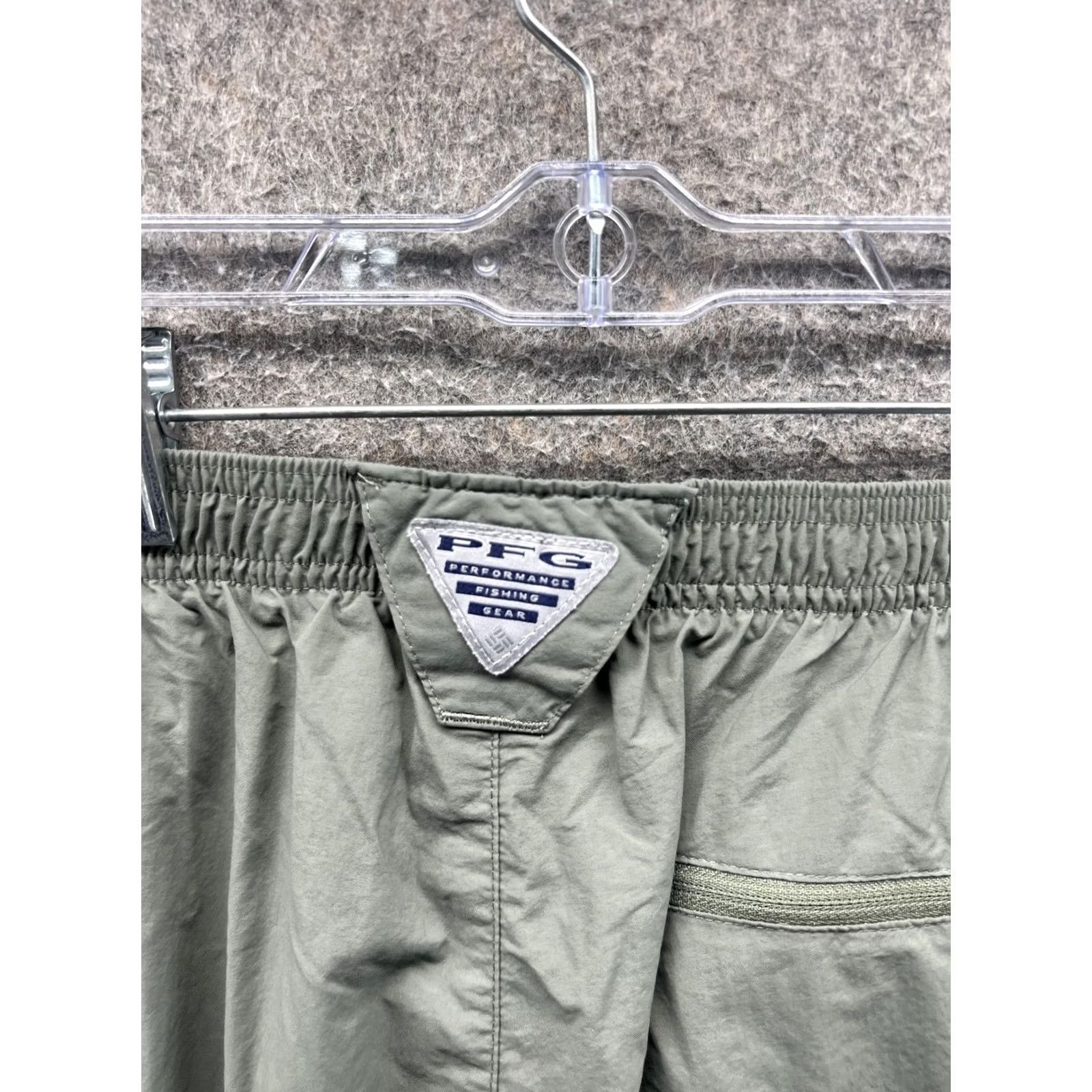 Vintage Columbia PFG Omni-Shade Shorts Mens Medium Green Nylon Cargo Fishing 8 Inseam Size US 31 - 3 Thumbnail