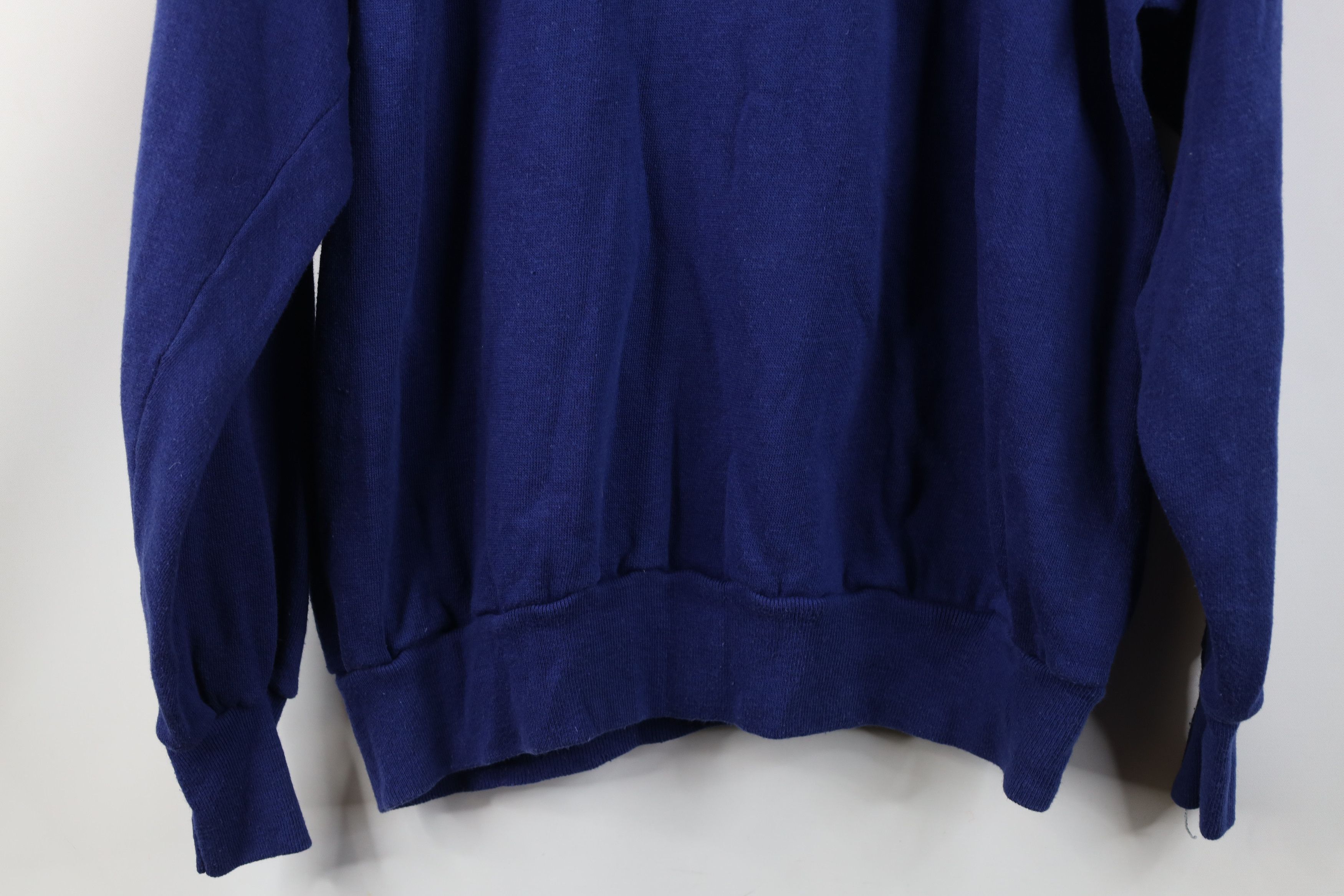 Vintage Vintage 70s 80s Streetwear Crewneck Sweatshirt Blue USA Size US S / EU 44-46 / 1 - 13 Thumbnail