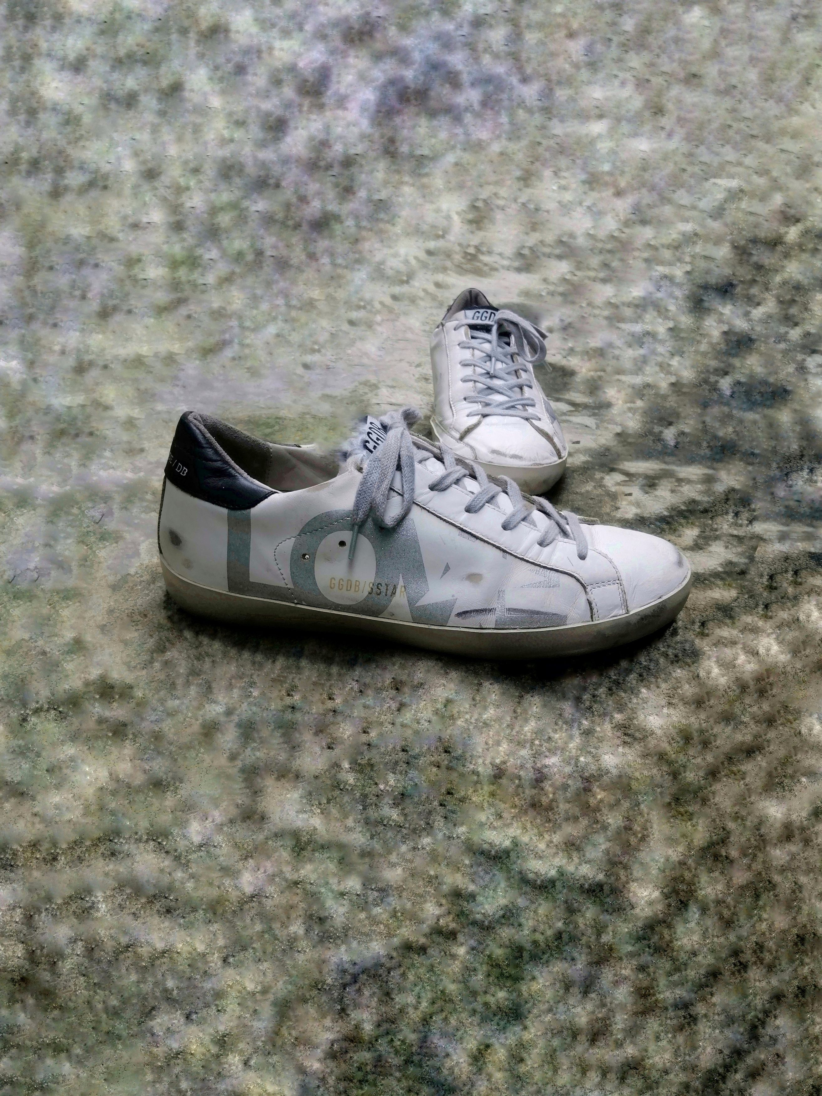 Golden Goose Golden Goose Superstar Sneakers Size 39 Size US 6 / EU 39 - 1 Thumbnail