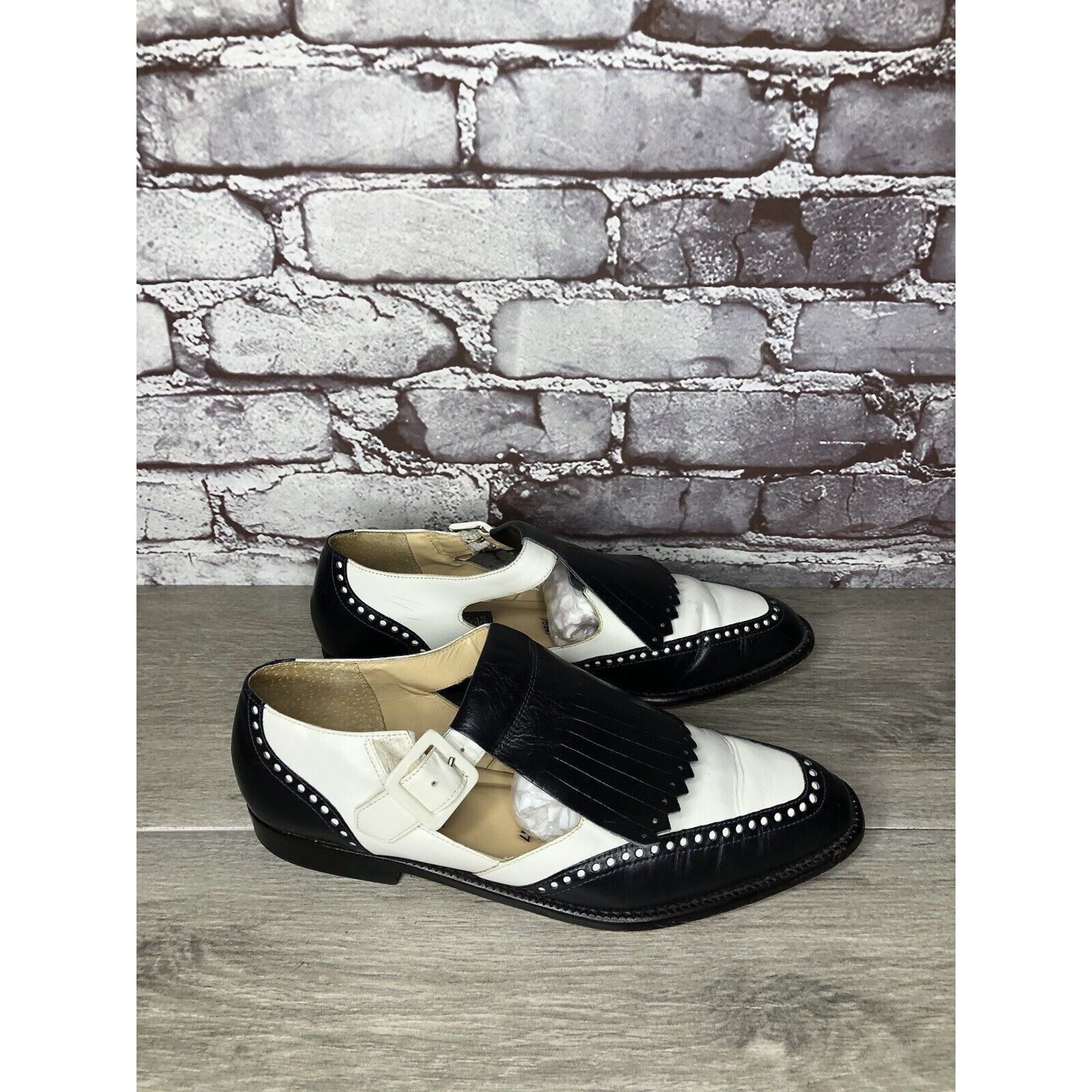 Kenneth Cole Kenneth Cole New York Black White Leather Kiltie Flats Shoes Size US 9 / IT 39 - 18 Thumbnail