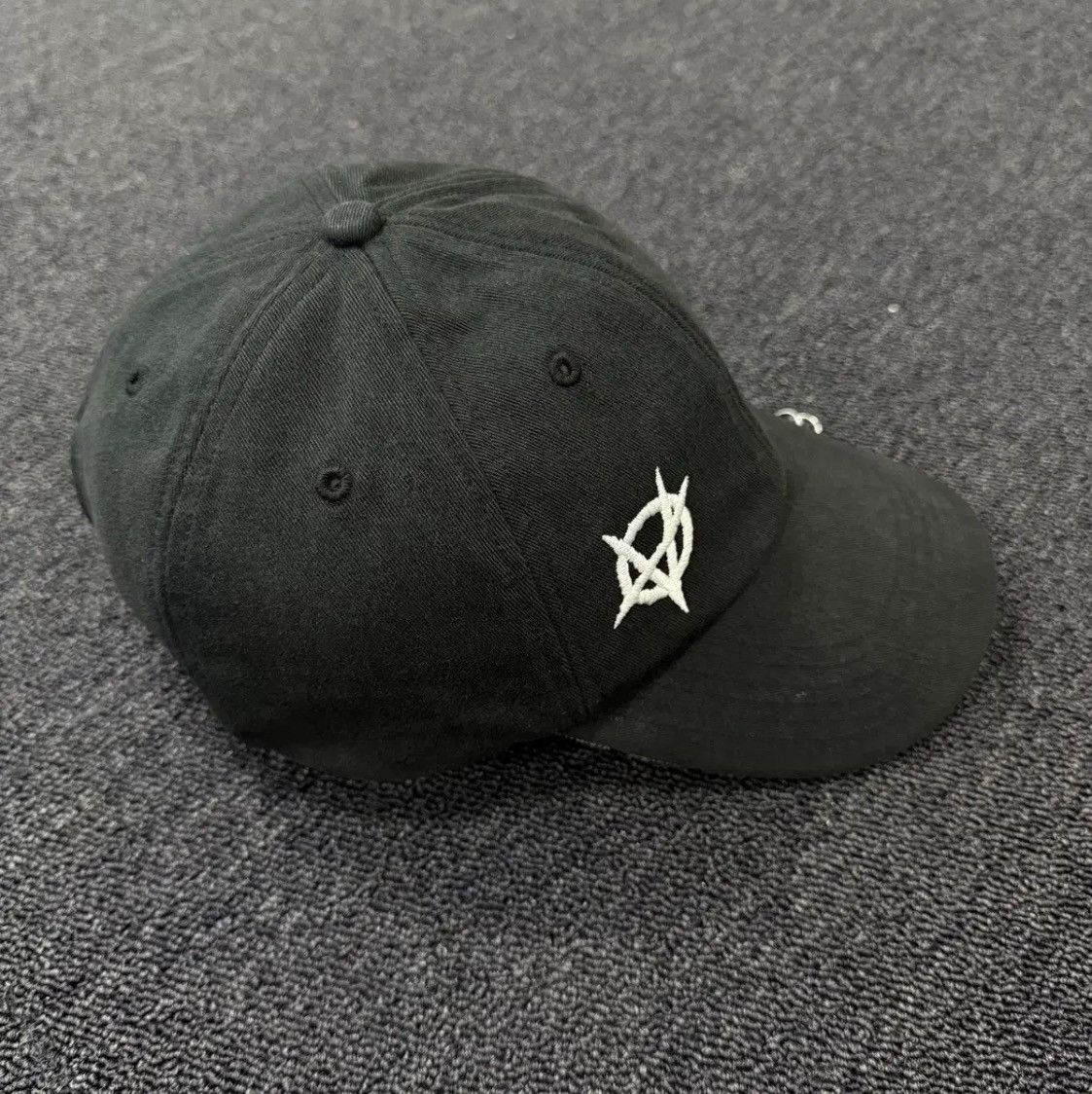 Vetements Vetements Anarchy Piercing Cap Size ONE SIZE - 2 Thumbnail