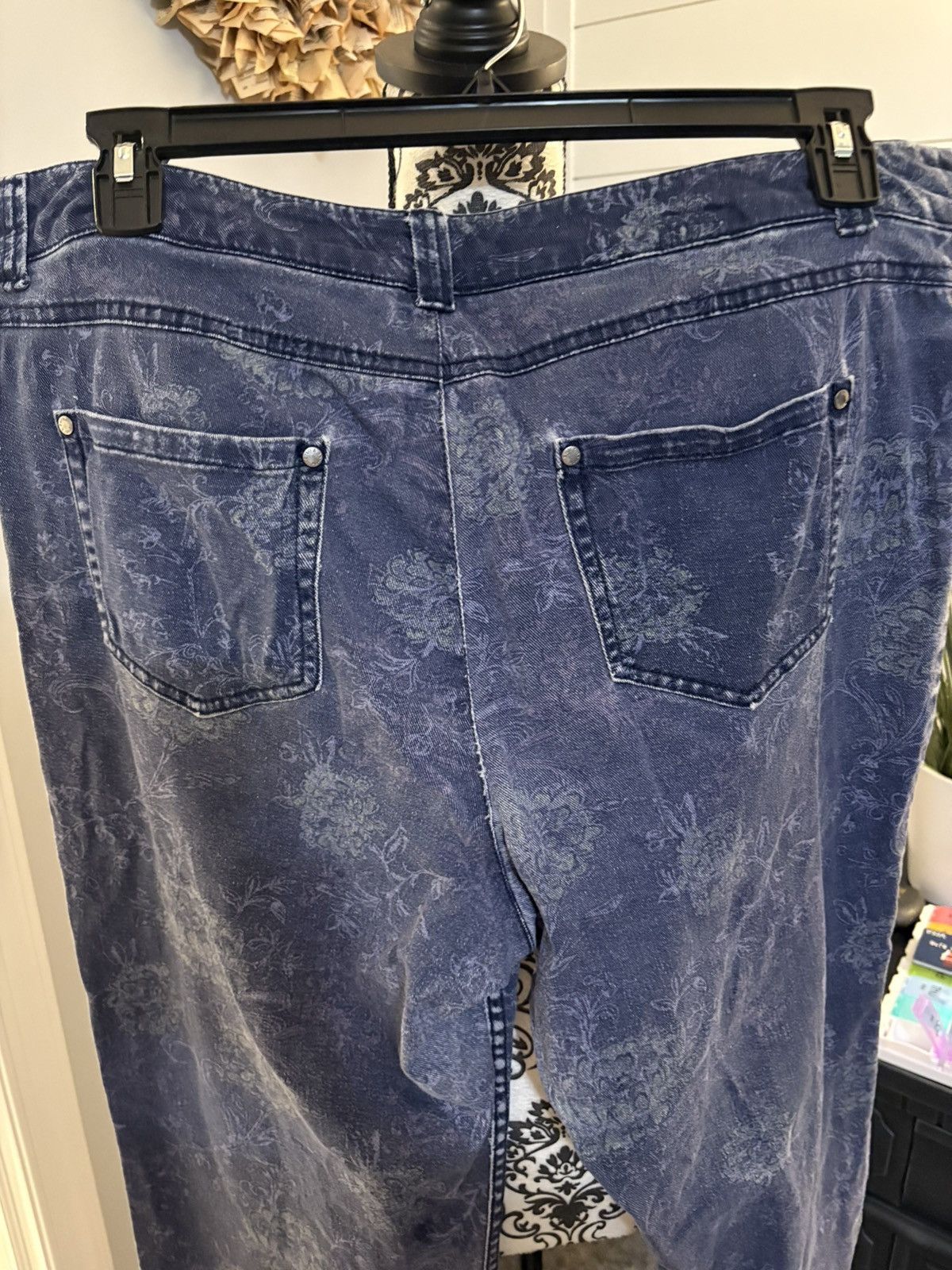 Croft & Barrow Floral print size 16 stretch denim jeans Size 38" / US 16 / IT 52 - 8 Thumbnail