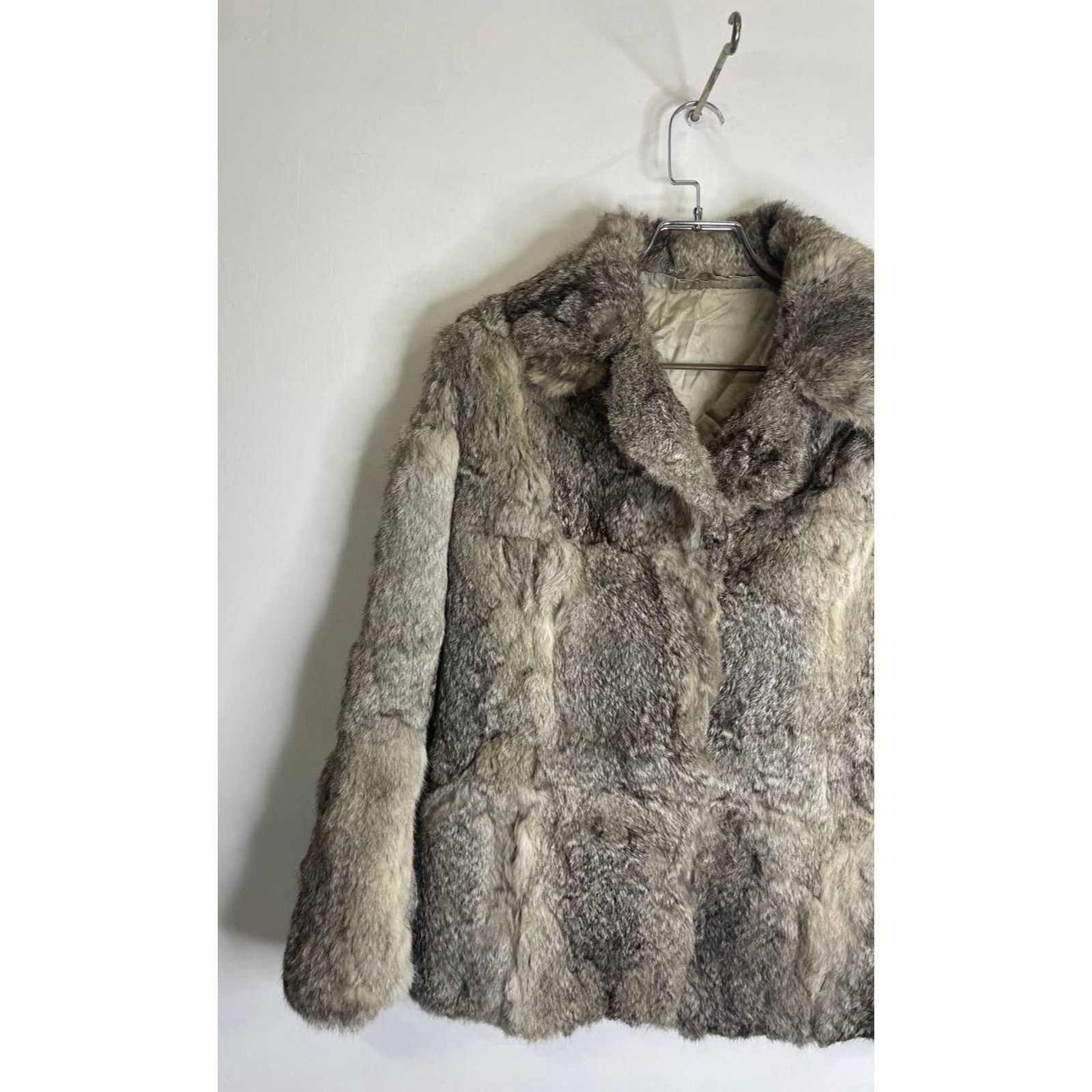 Japanese Brand × Vintage Vintage Real Fur Coat by Elegance Paris Gray Short Jacket Size M / US 6-8 / IT 42-44 - 2 Thumbnail