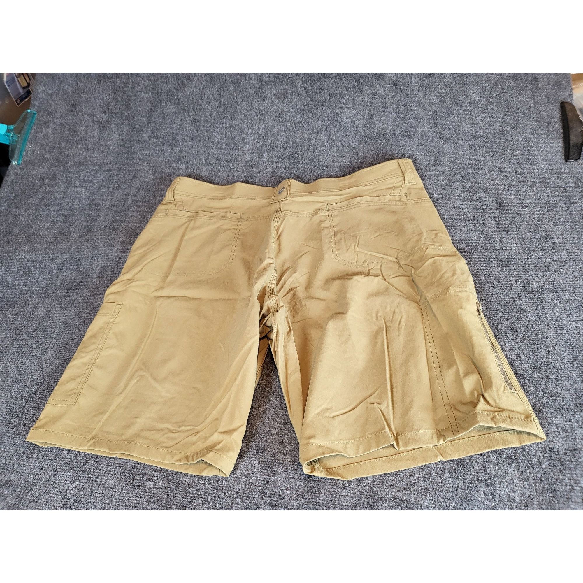 Wrangler Wrangler Performance Elastic Waist Shorts Men Sz 40 Khaki Br Size US 40 / EU 56 - 9 Thumbnail