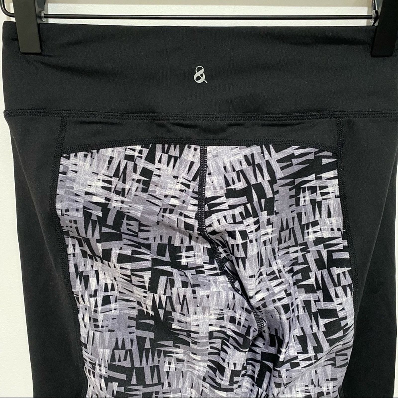Lou & Grey Lou & Grey Black Gray Etchblock Patterned Leggings Size 27" / US 4 / IT 40 - 4 Thumbnail