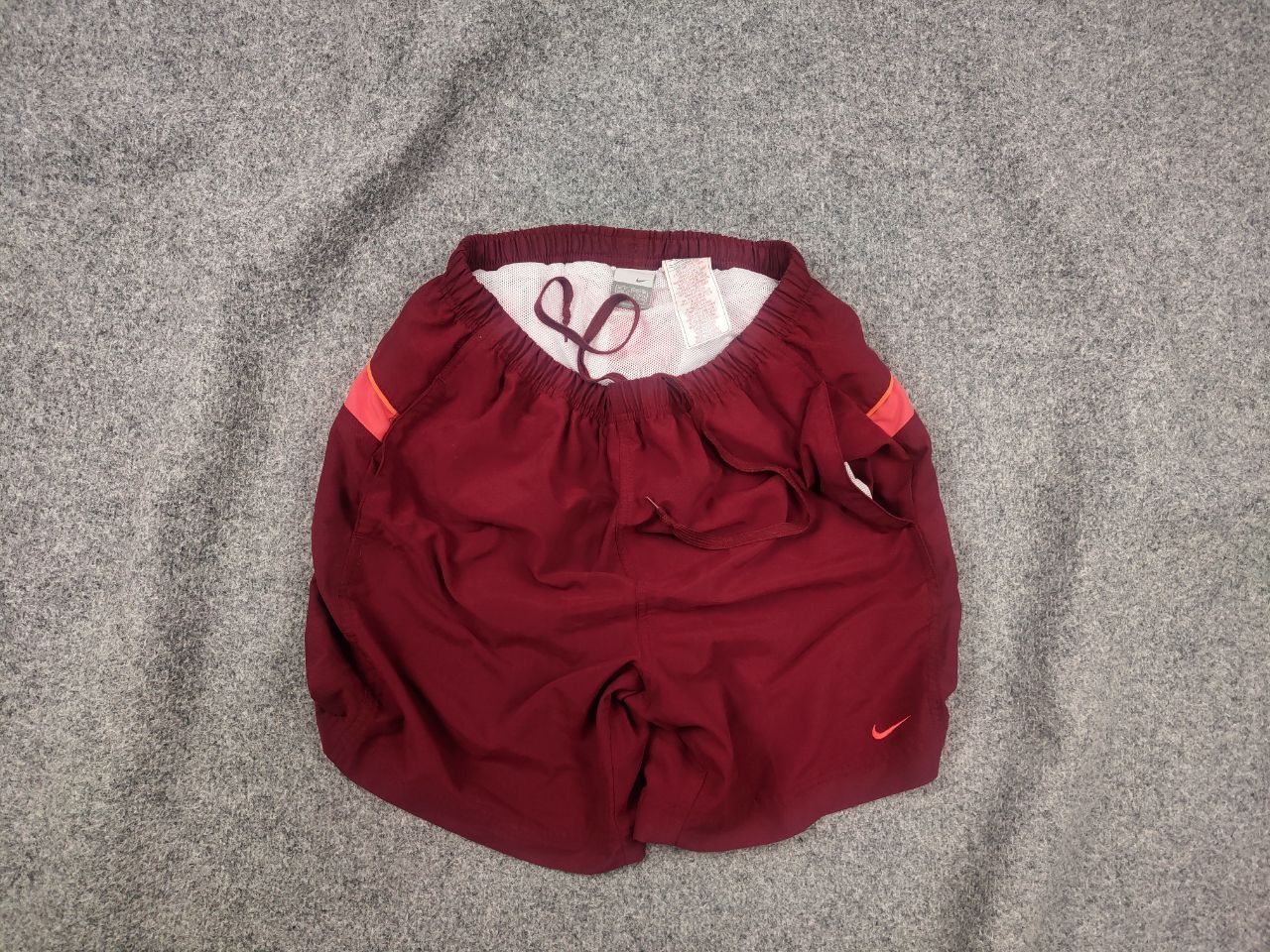 Nike Vintage Nike casual shorts with pockets matte red Y2K Style Size US 34 / EU 50 - 1 Thumbnail