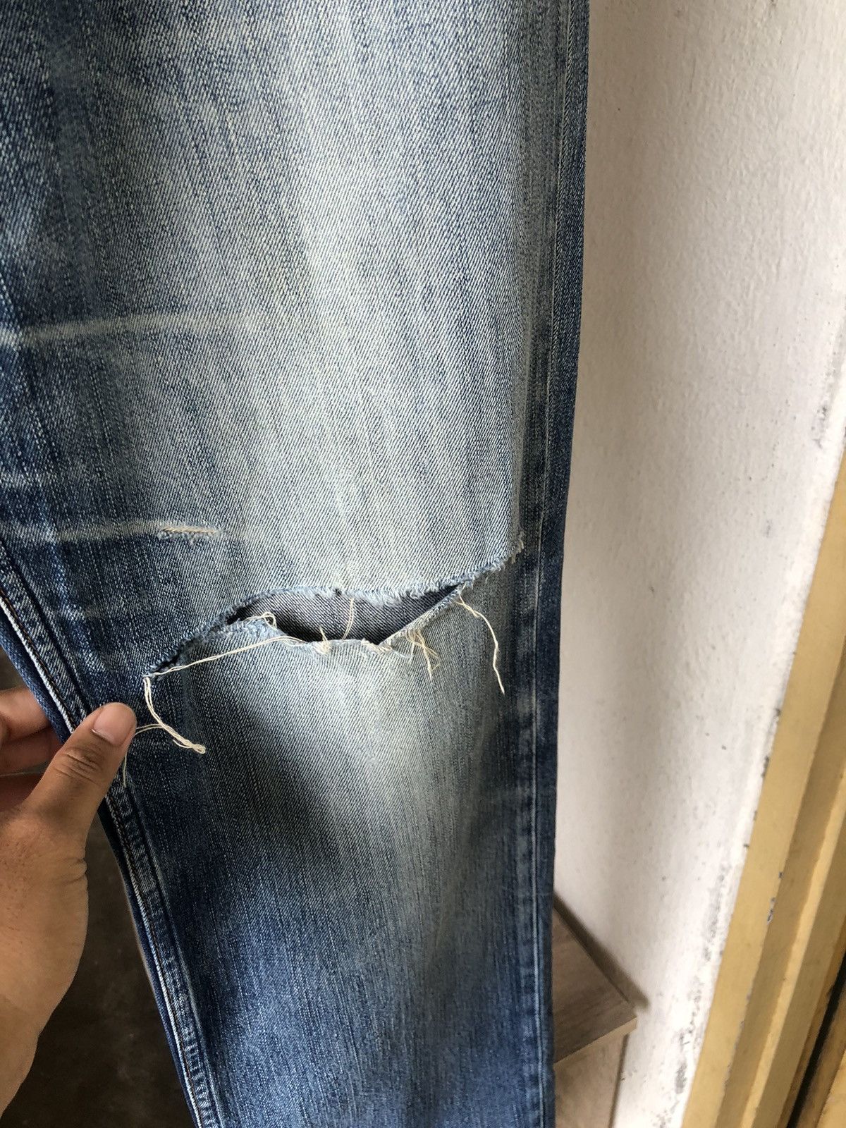 Levi's Vintage Levis 502 Flare Straight Cut Distressed Jeans Size US 37 - 6 Thumbnail