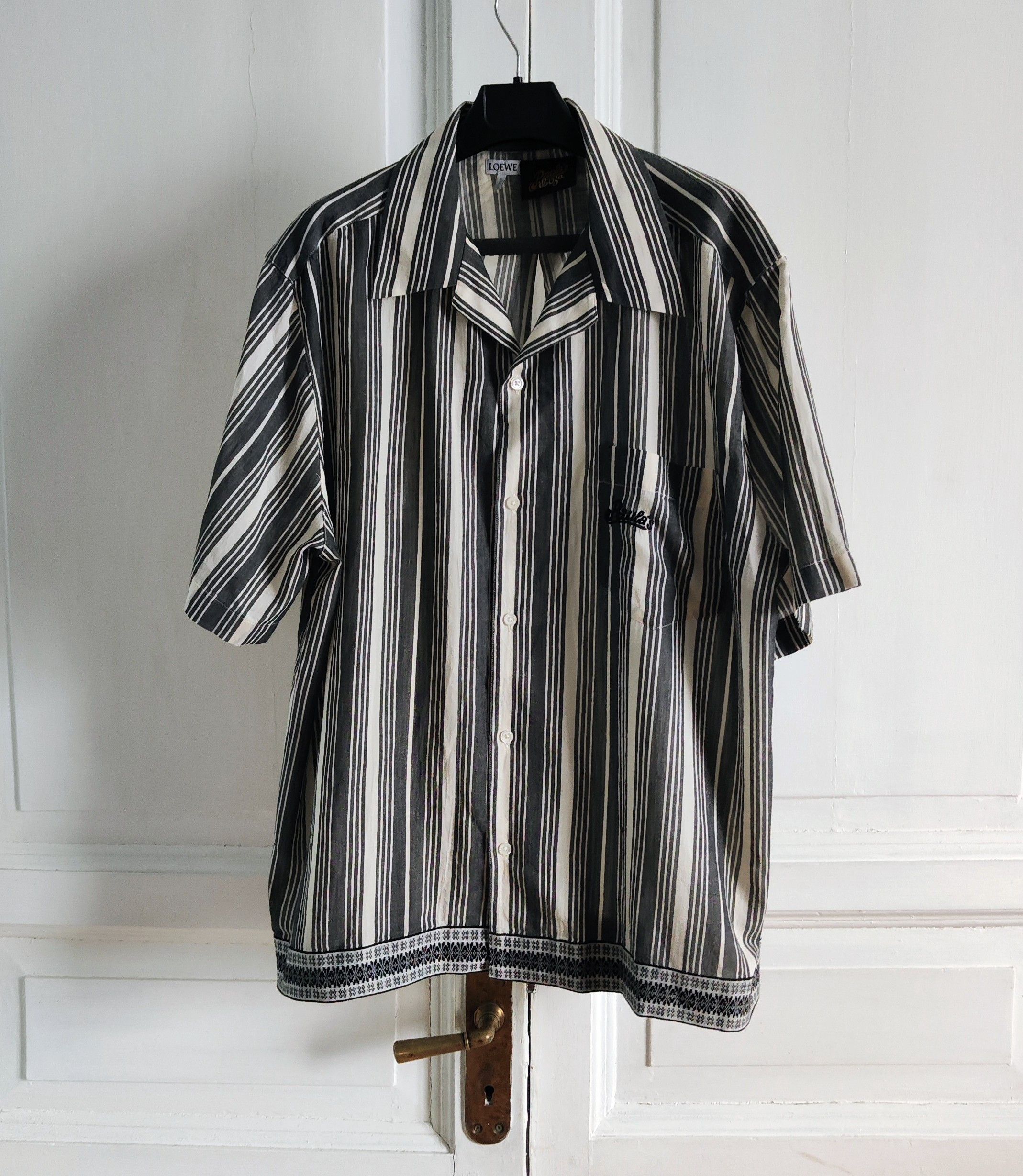 Loewe Bowling shirt.Like Hermes or Martin Margiela shirts. Size US XL / EU 56 / 4 - 6 Thumbnail