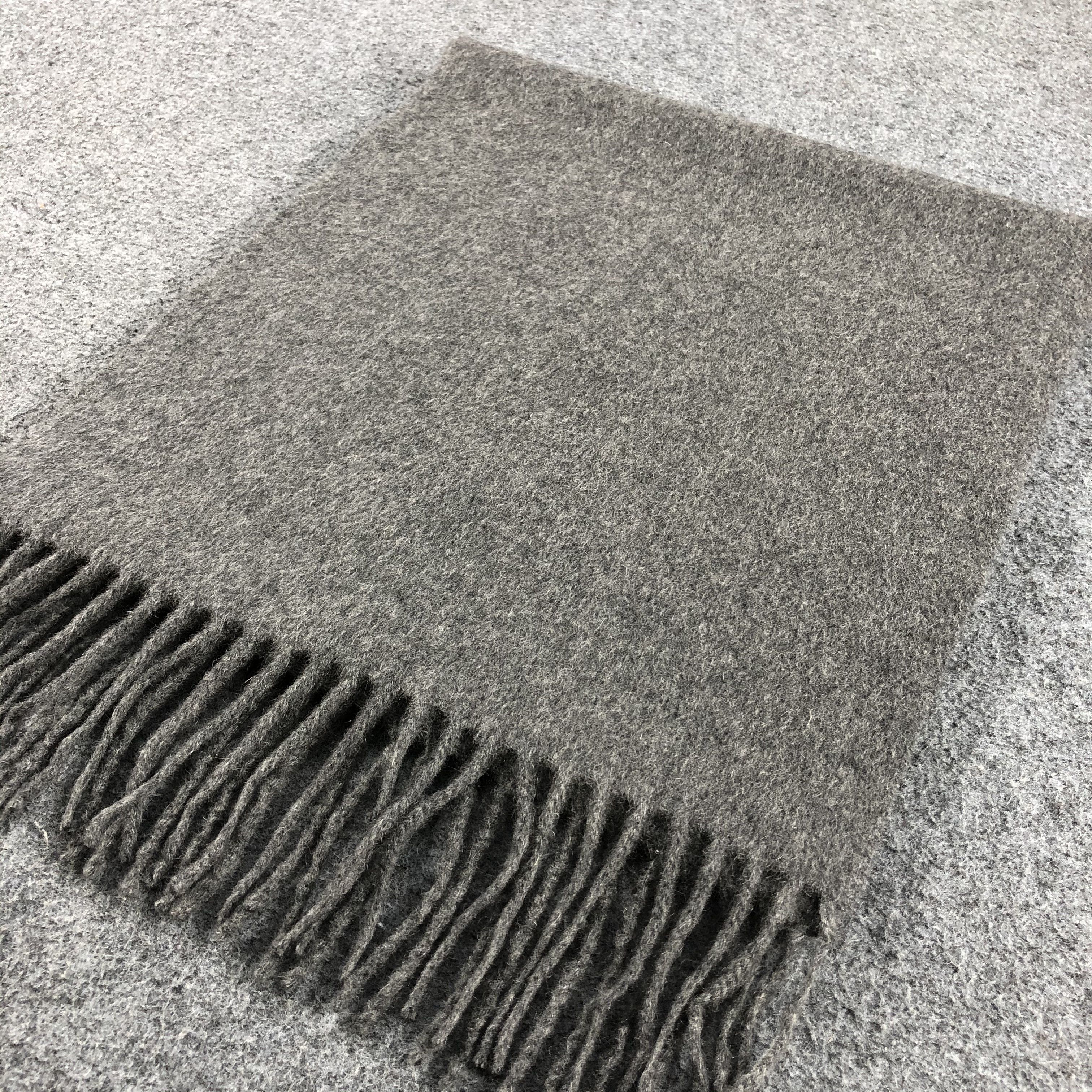 Guy Laroche Guy Laroche Cashmere Scarf Muffler V712 Size ONE SIZE - 3 Thumbnail