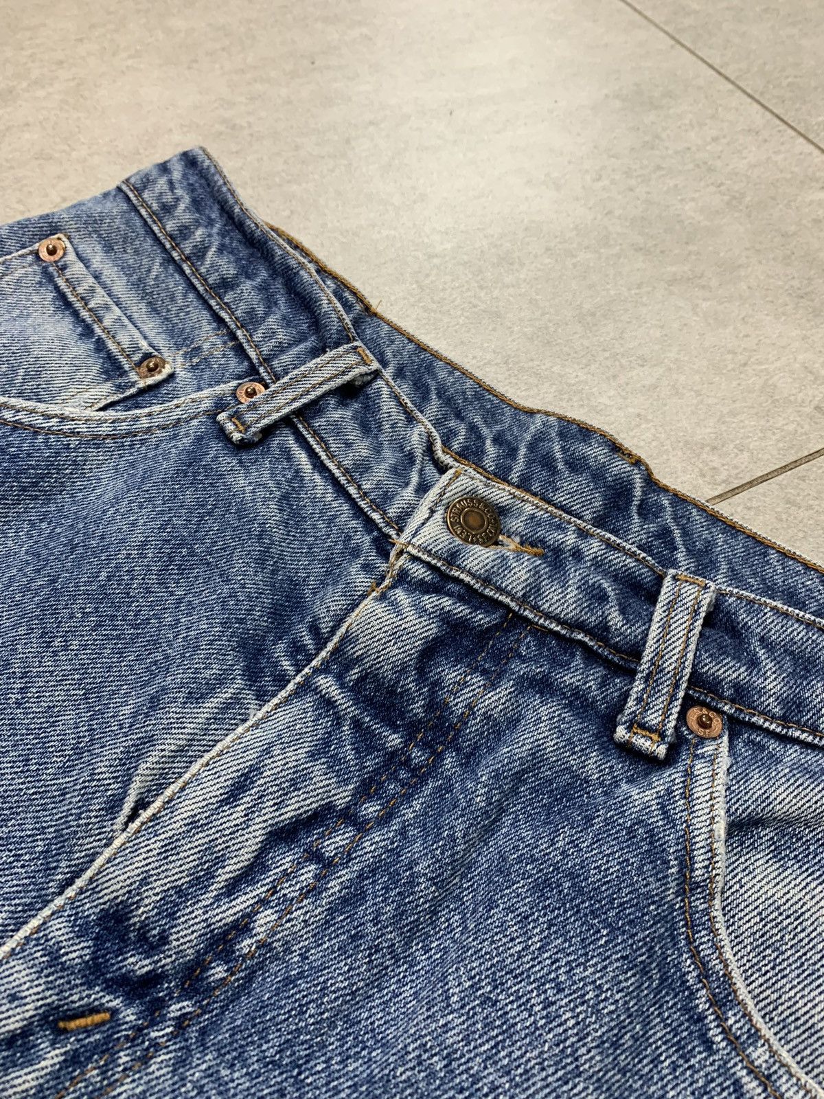 Levi's Vintage Clothing 90s Vintage Rare Levi Leather tag Orange tab Denim jeans Size US 28 / EU 44 - 5 Thumbnail