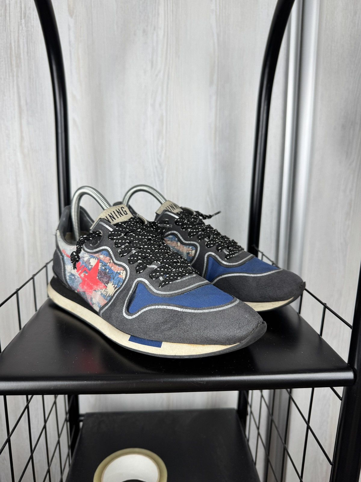 Golden Goose Golden Goose RUNNING Womens Low Cut Sneakers Pop Art Pattern Size US 10 / IT 40 - 4 Thumbnail