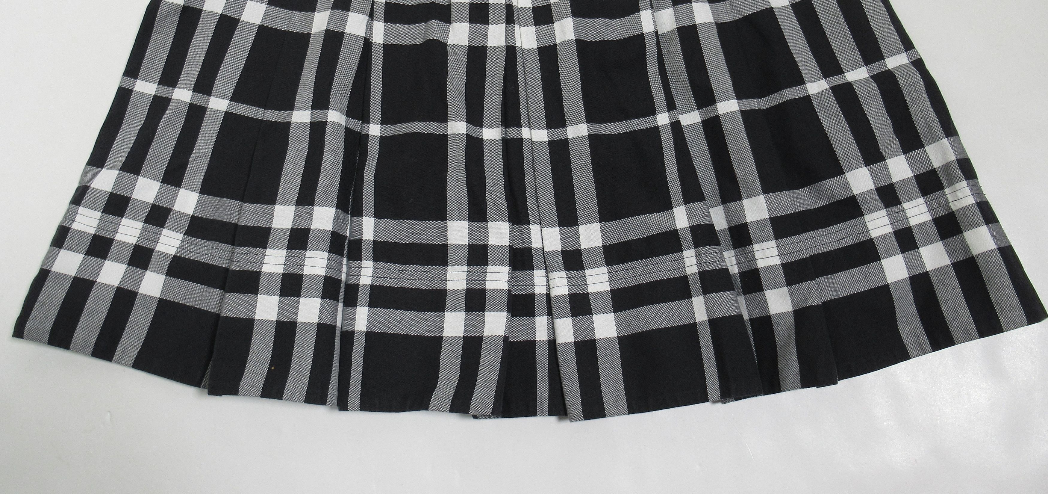 Burberry Burberry London Women's Pleated Plaid Skirt Black Size 30" / US 8 / IT 44 - 8 Thumbnail