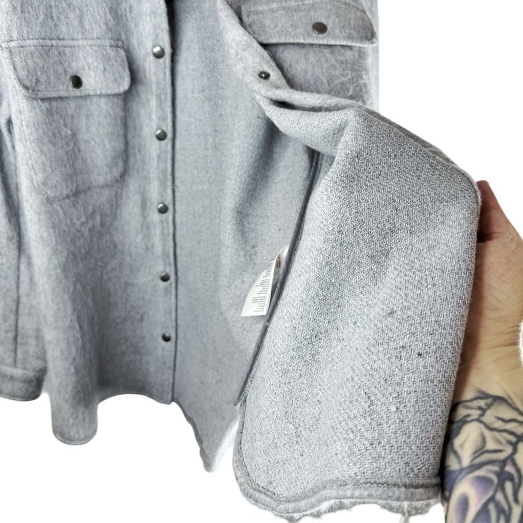Urban Outfitters URBAN OUTFITTERS Women's Oversized Grey Fuzzy Shacket M Size M / US 6-8 / IT 42-44 - 7 Thumbnail