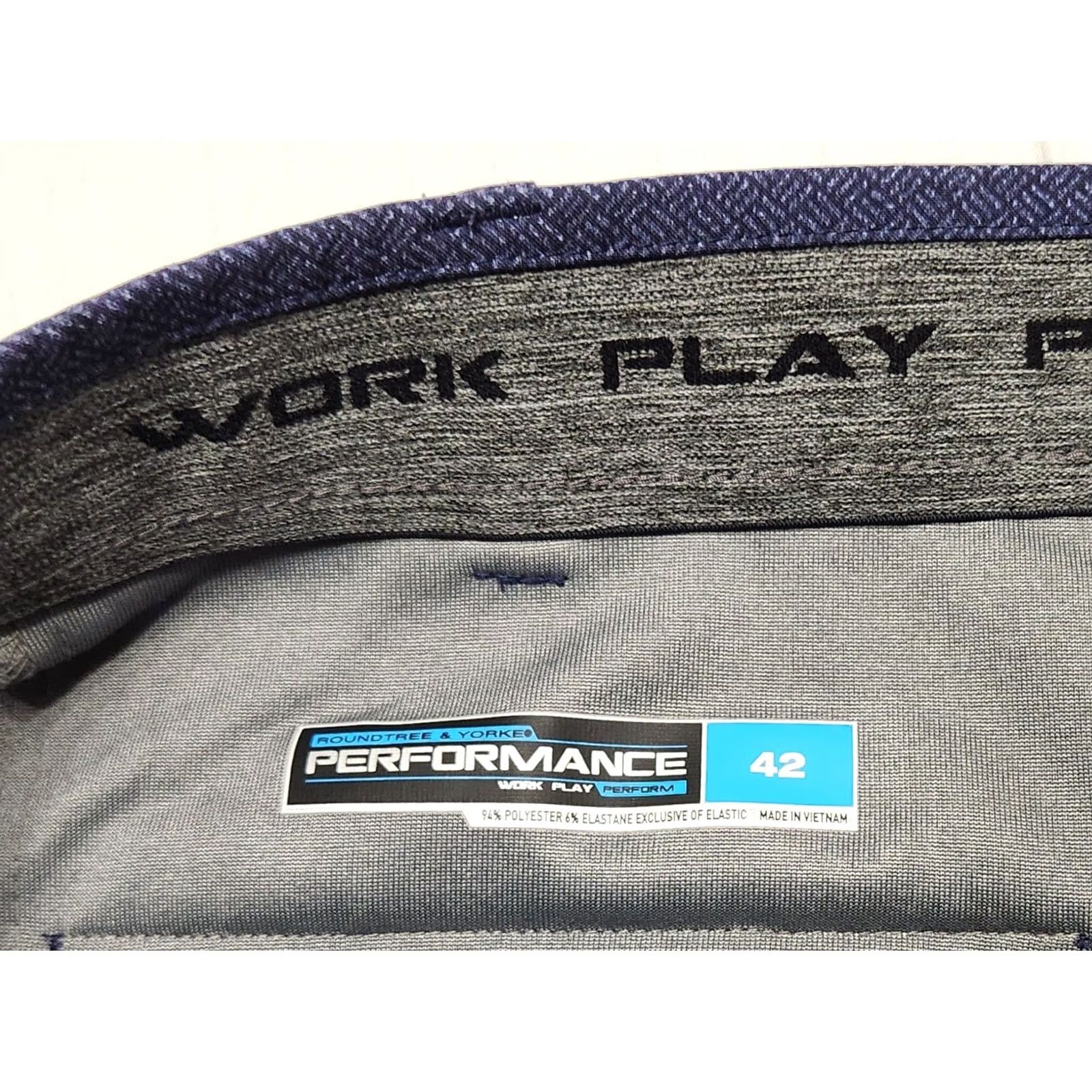 Roundtree & Yorke Roundtree & Yorke Performance Shorts Flat Front 9in Inseam 42 Blue Chino Mens Regular Size US 42 / EU 58 - 2 Thumbnail