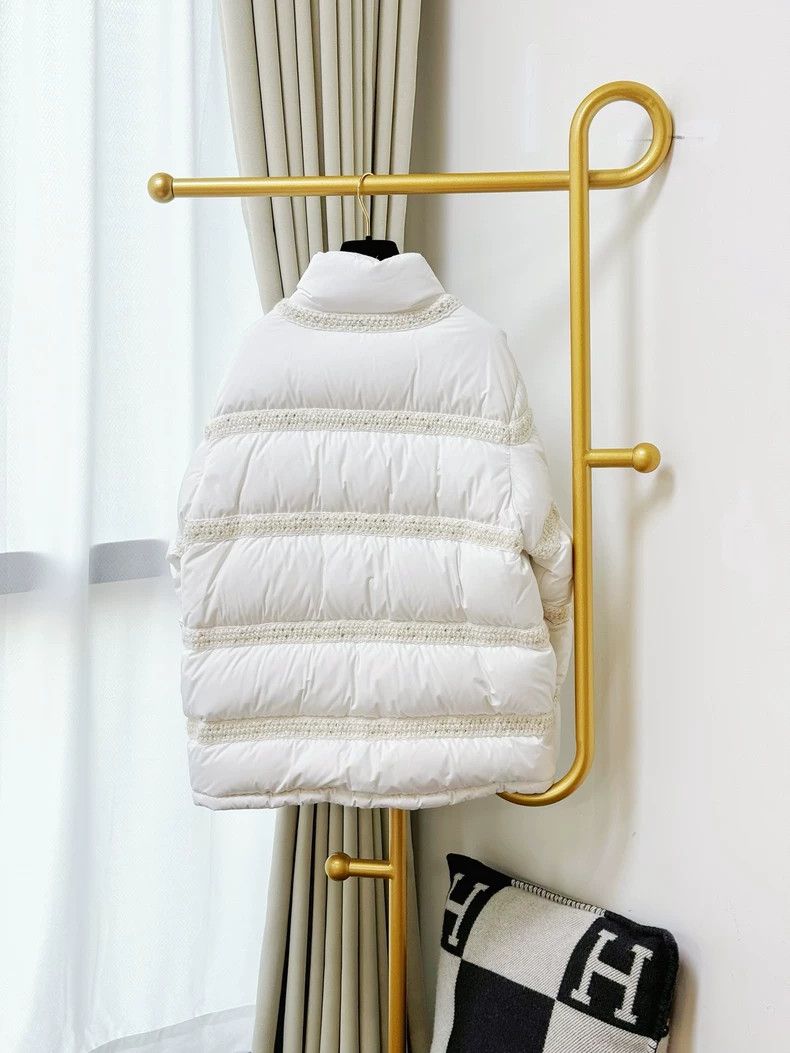 Chanel Chanel 24N Snow White White Lace Down Jacket Size XXS / US 00 / IT 34 - 2 Thumbnail
