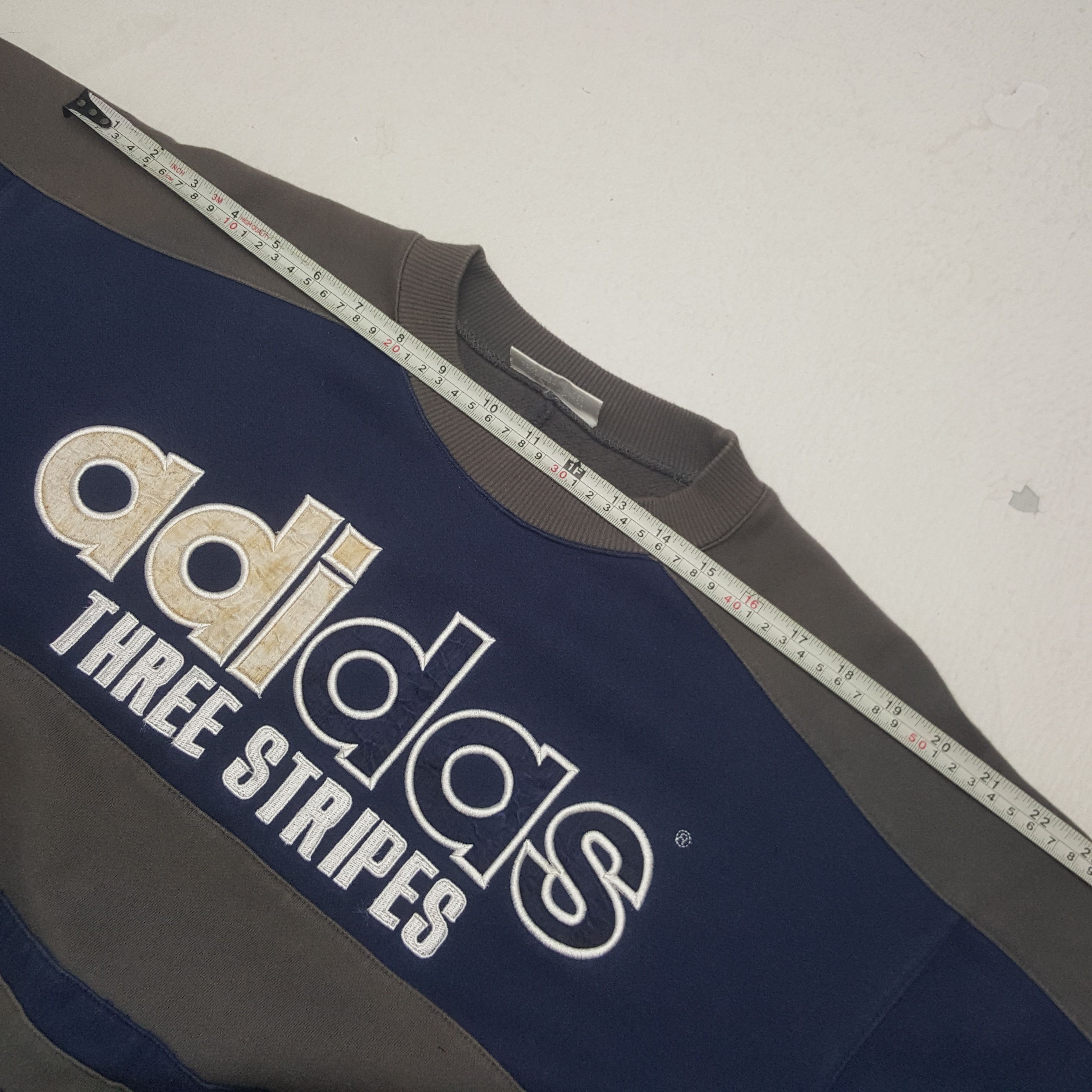 Adidas × Vintage Vintage Adidas Three Stripes Sport Style Sweatshirt Size US L / EU 52-54 / 3 - 6 Thumbnail