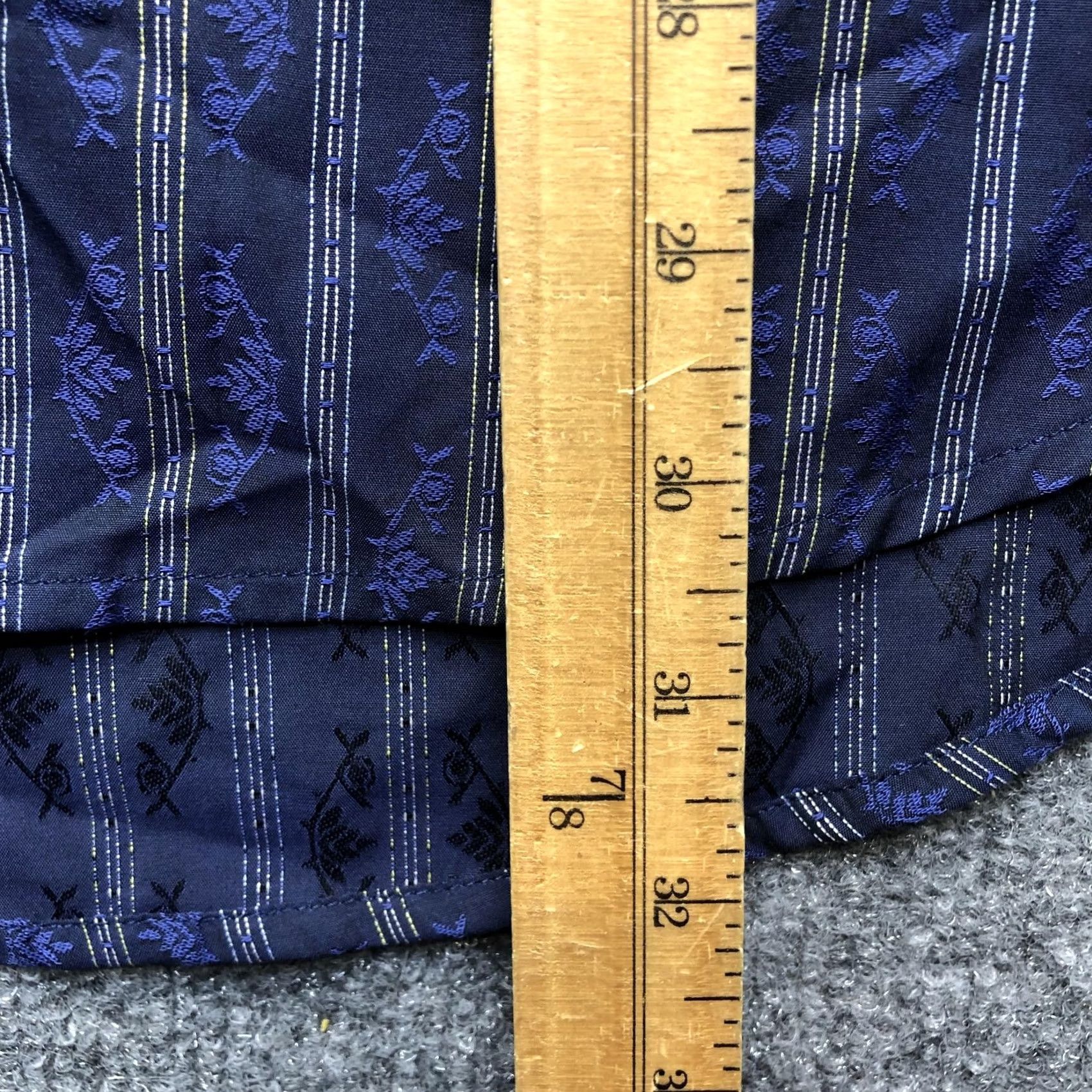 Robert Graham Robert Graham Shirt Mens Large Blue Striped Long Sleeve Button Up Embroidered Size US L / EU 52-54 / 3 - 2 Thumbnail