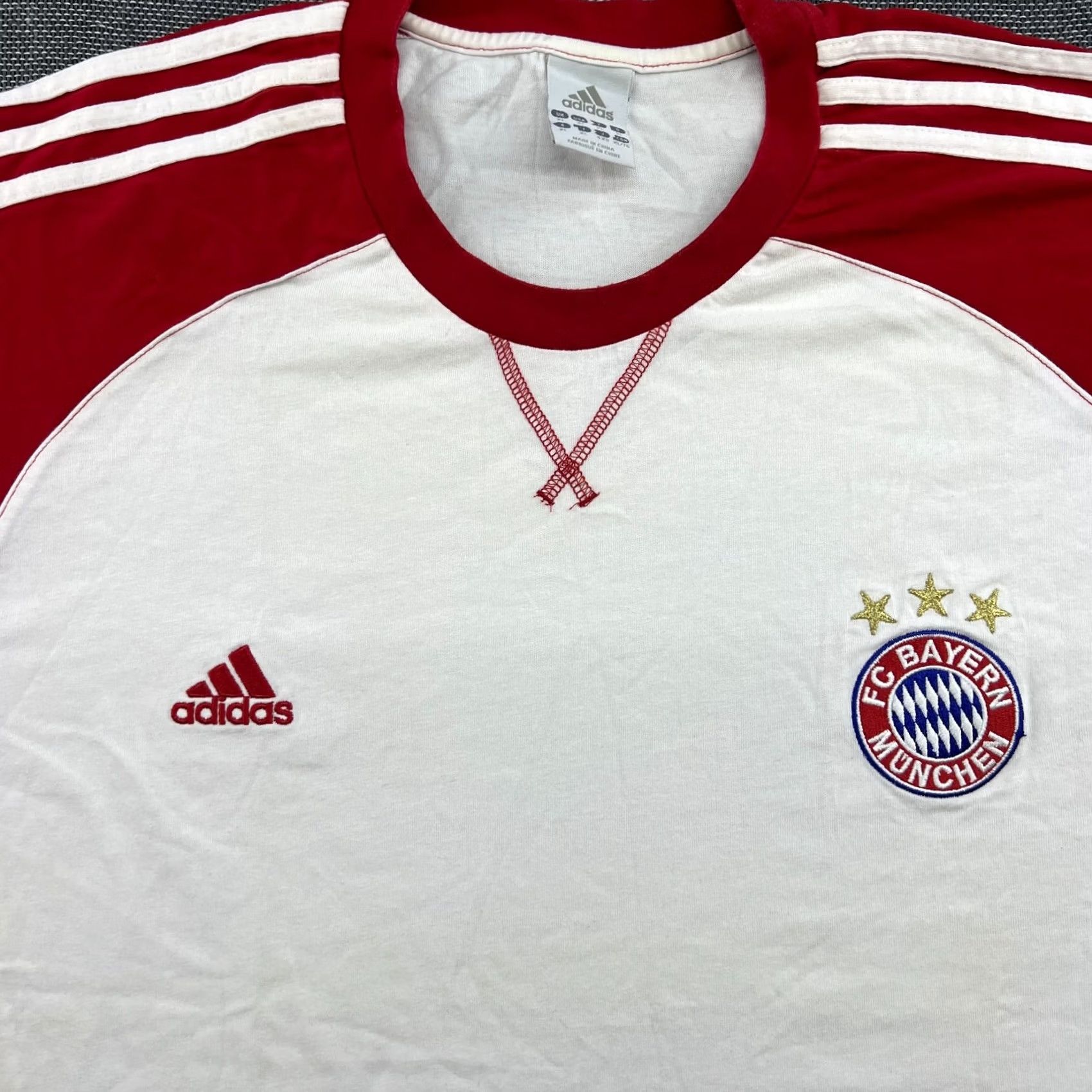 Adidas Bayern Munchen 2007 Training Football Jersey Adidas Mens XL Short Sleeve Multicolor Moisture Wicking Quick Dry Activewear Casual Jersey Mens XL Adidas Size US XL / EU 56 / 4 - 7 Thumbnail