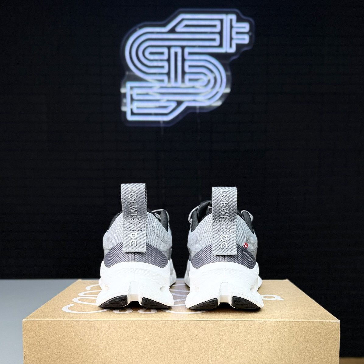 Loewe × On Loewe x On Cloud Size US 5 / EU 37 - 4 Thumbnail