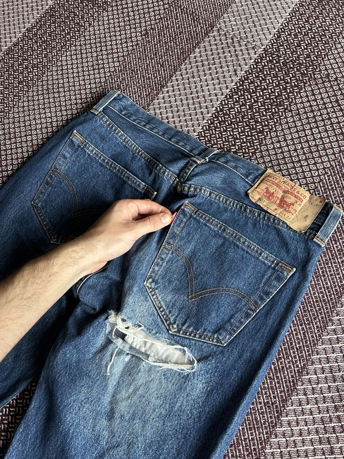Levi's × Vintage Vintage Levis 501 Distressed Jeans Baggy Fit Size 34 X 32 Size US 34 / EU 50 - 6 Thumbnail