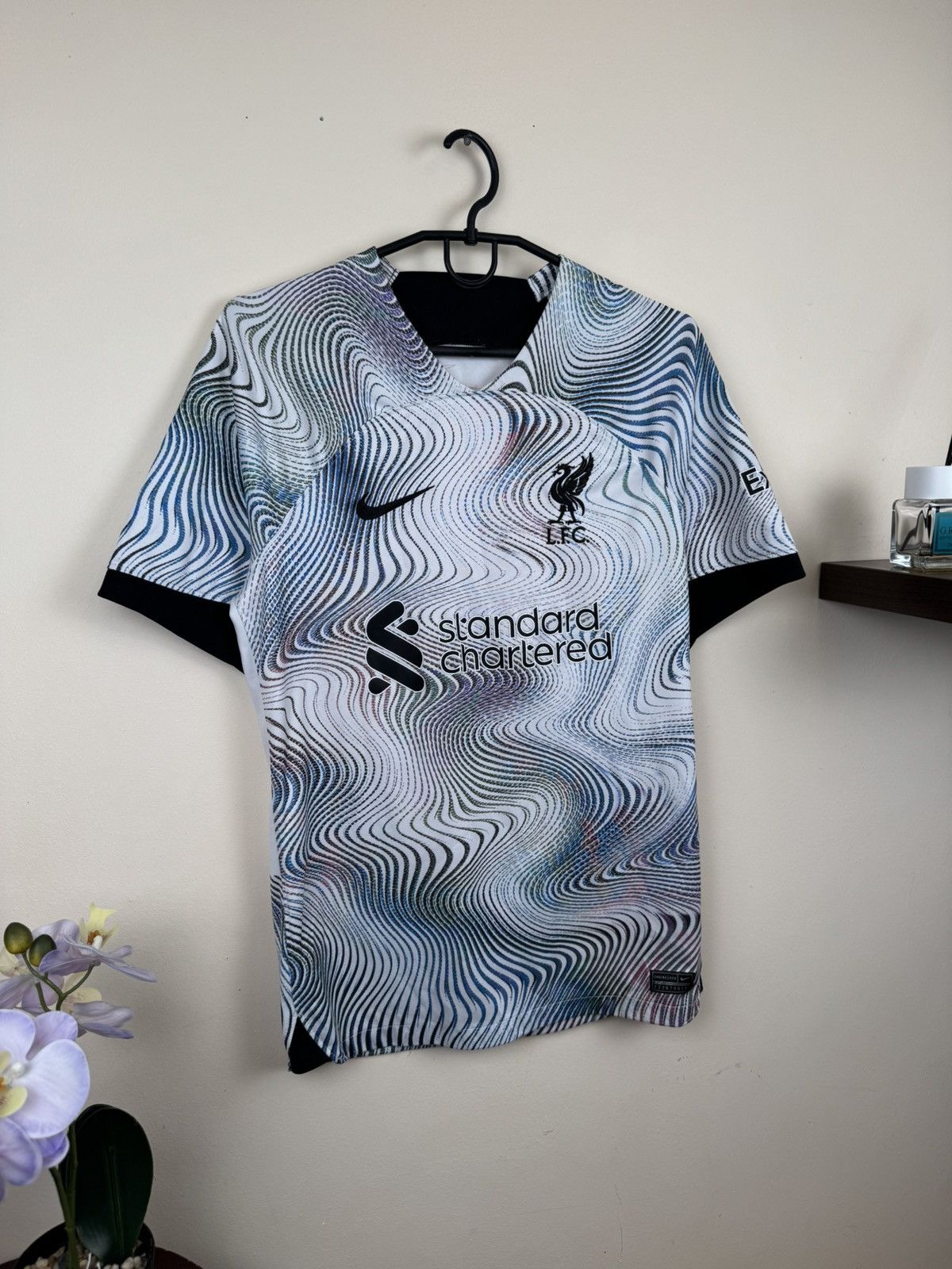 Nike Nike Liverpool Jersey 2022 2023 Away S Football Shirt Soccer Size US S / EU 44-46 / 1 - 6 Thumbnail