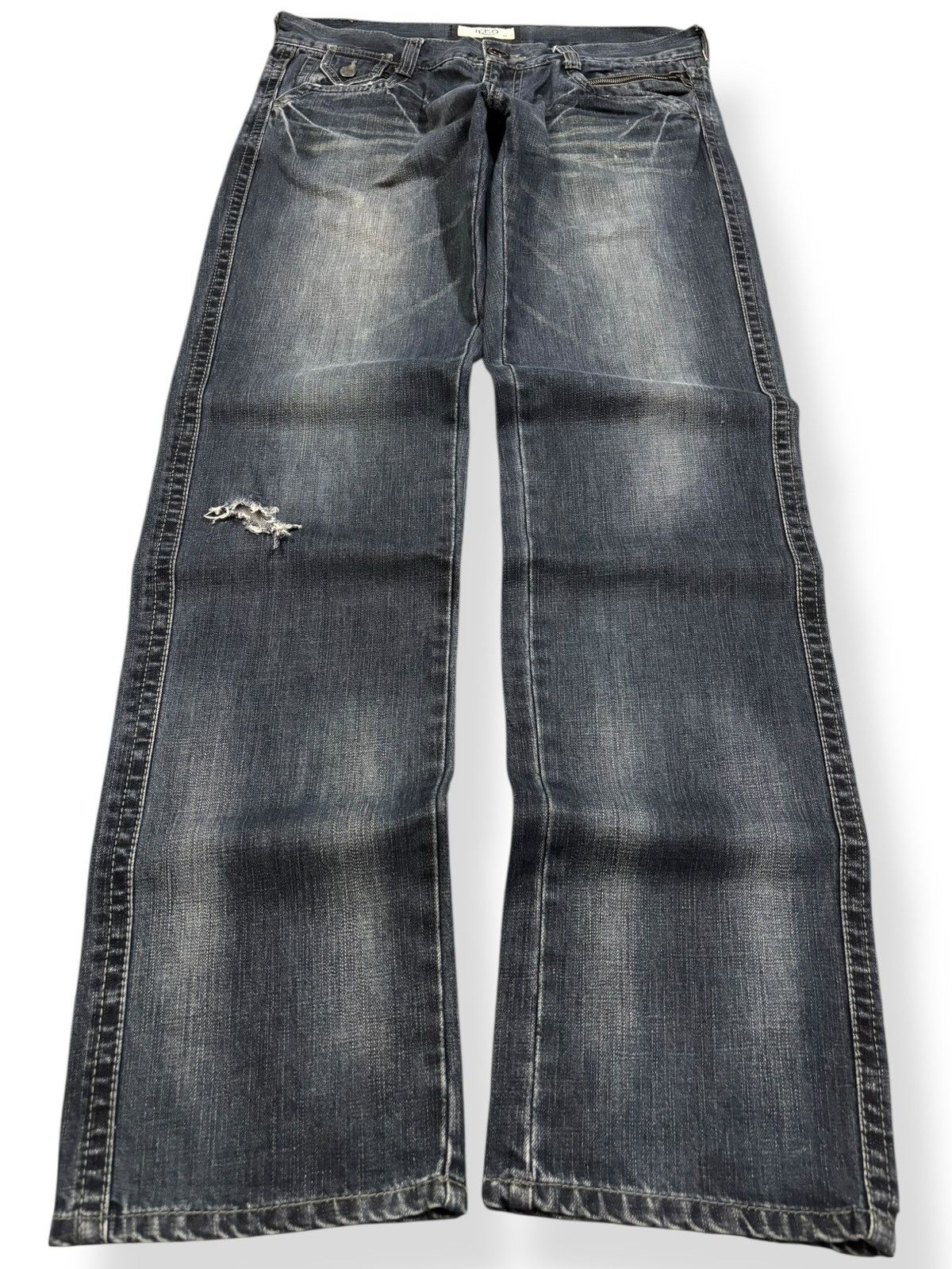 Japanese Brand Vintage Japanese Brand Dark Blue Wash Loose Distressed Jeans Size US 34 / EU 50 - 1 Thumbnail