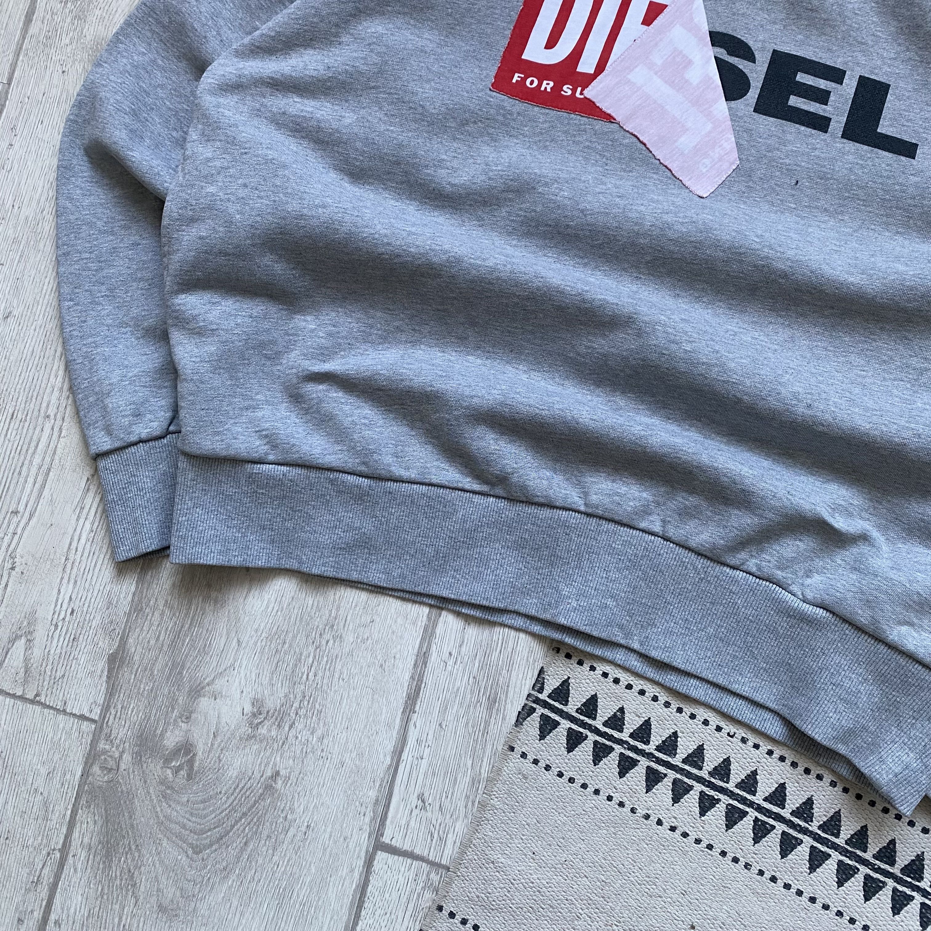 Diesel ❌ Vintage Y2K Diesel Boxy hoodie Centr logo Size US M / EU 48-50 / 2 - 3 Thumbnail