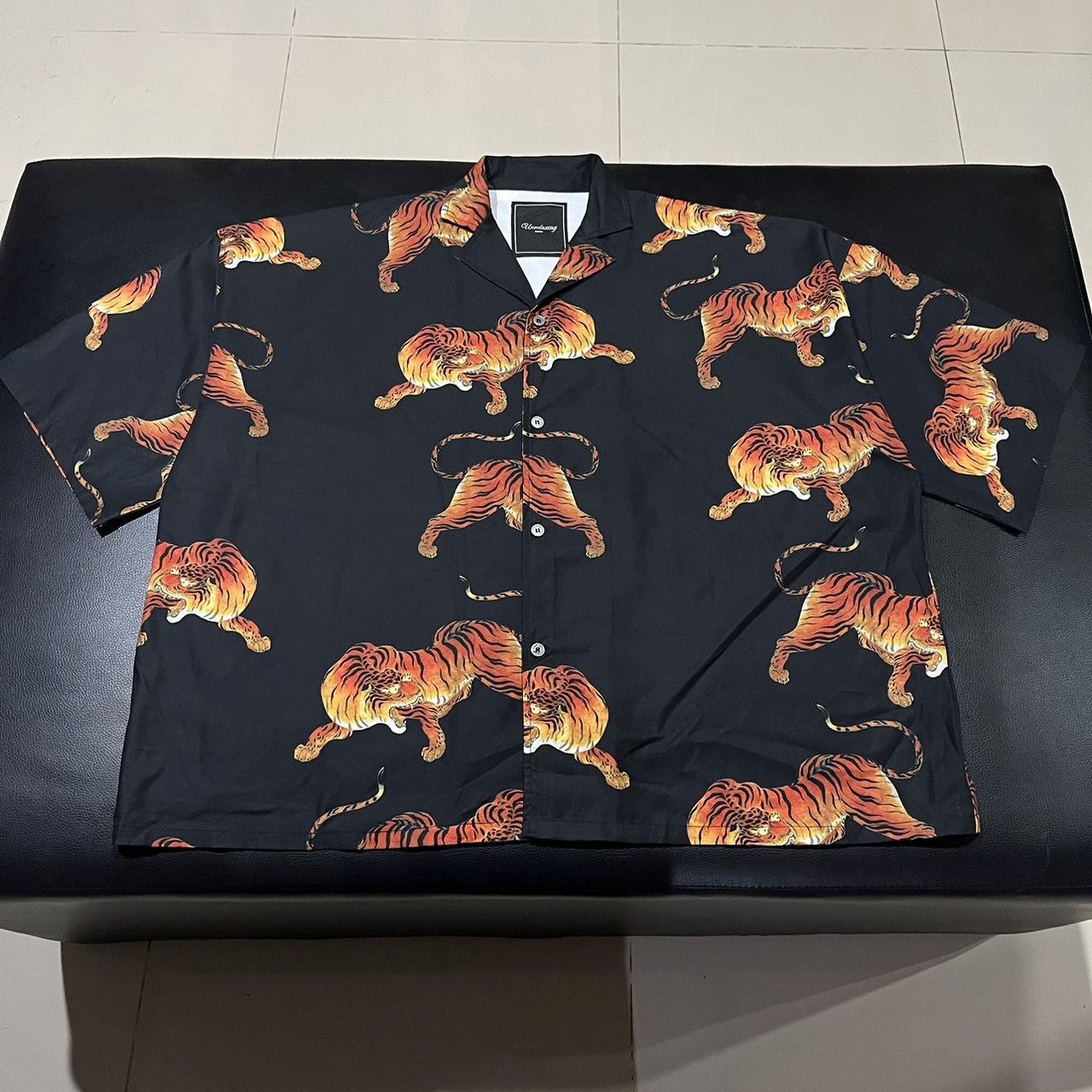 unrelaxing design tiger shirt