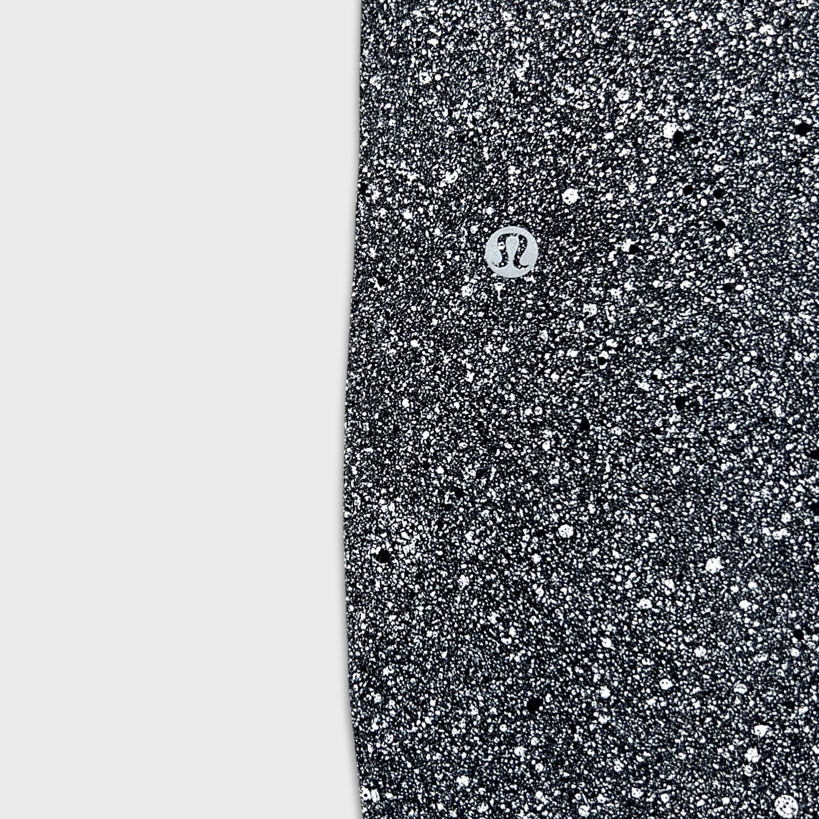 Lululemon Lululemon Lead The Pack Tight 28 Splatter Yoga Leggings Size 28" / US 6 / IT 42 - 7 Thumbnail