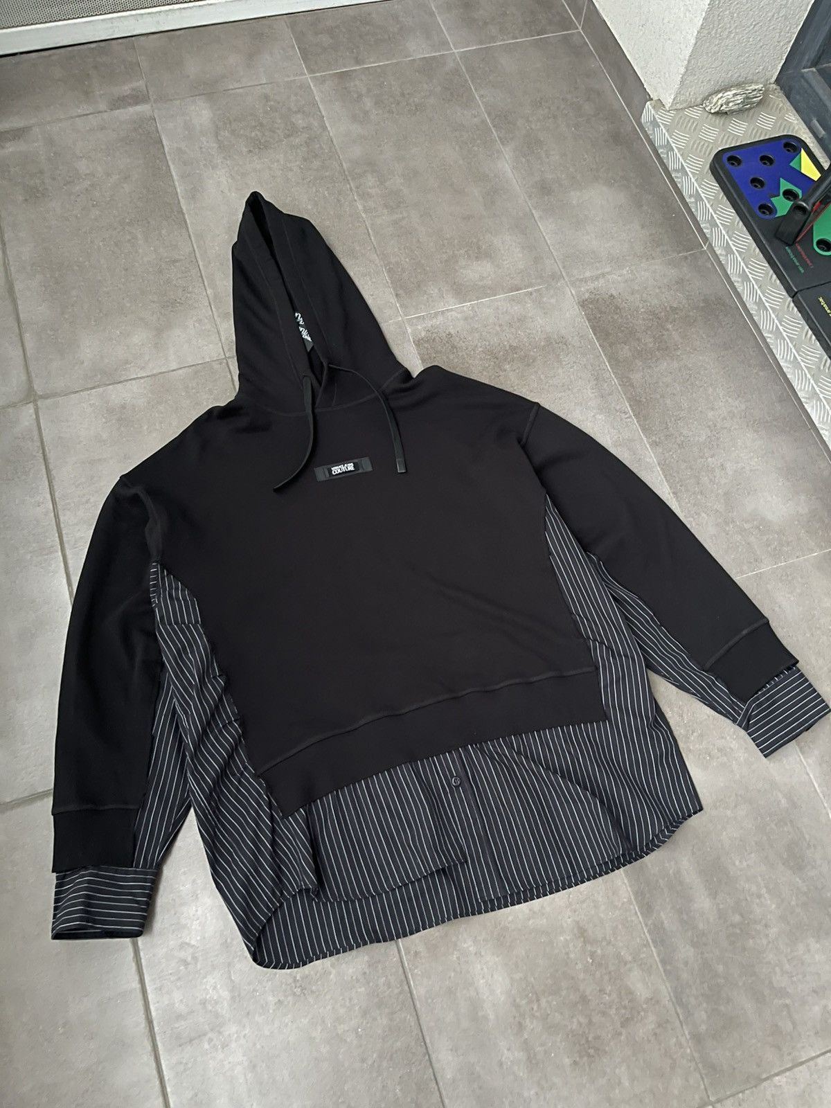 Versace !DS! SS23 Versace Stripped Paneled Reworked Sweatshirt Size US M / EU 48-50 / 2 - 9 Thumbnail