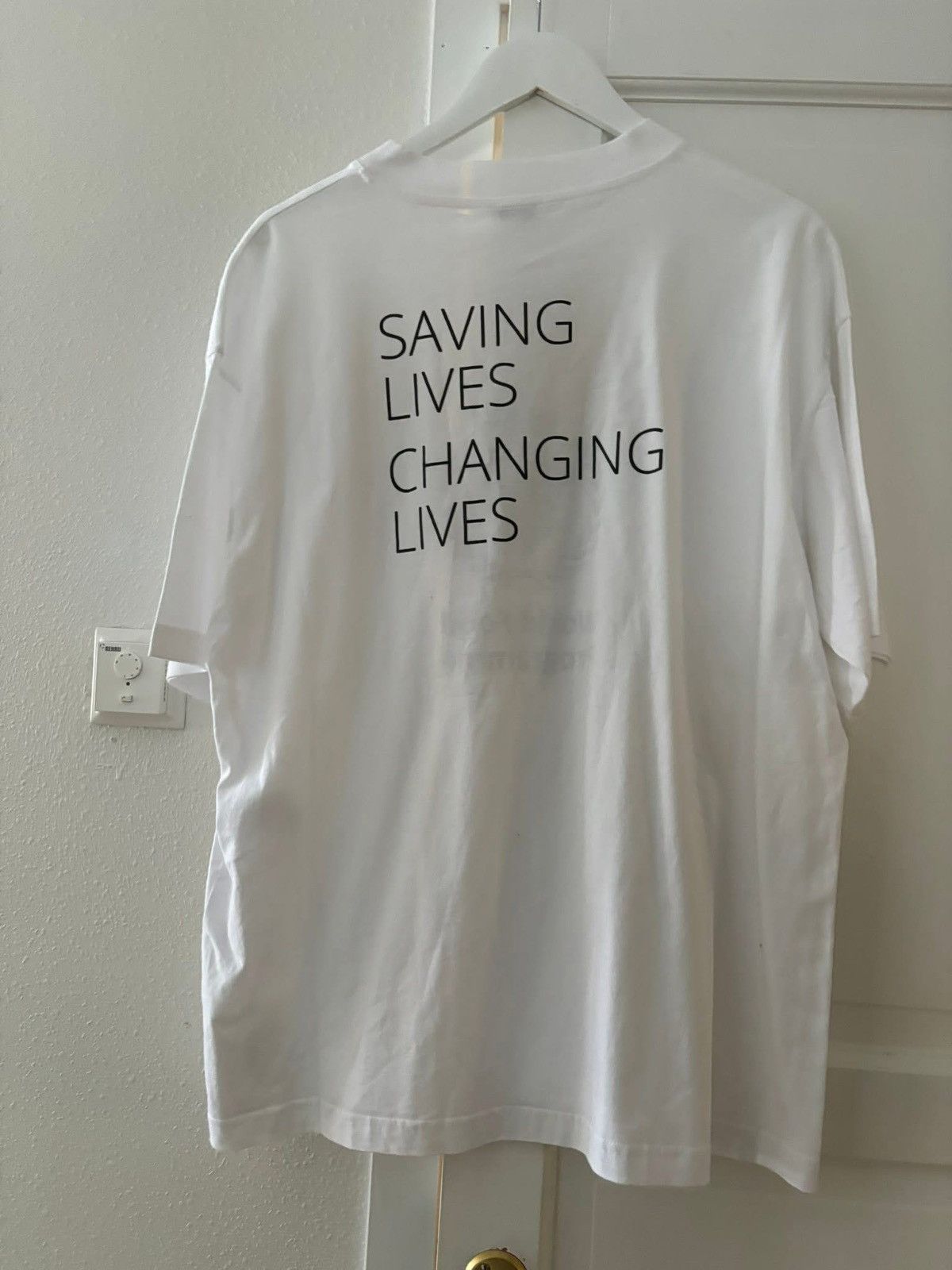 Balenciaga Wfp tee Size US M / EU 48-50 / 2 - 2 Thumbnail