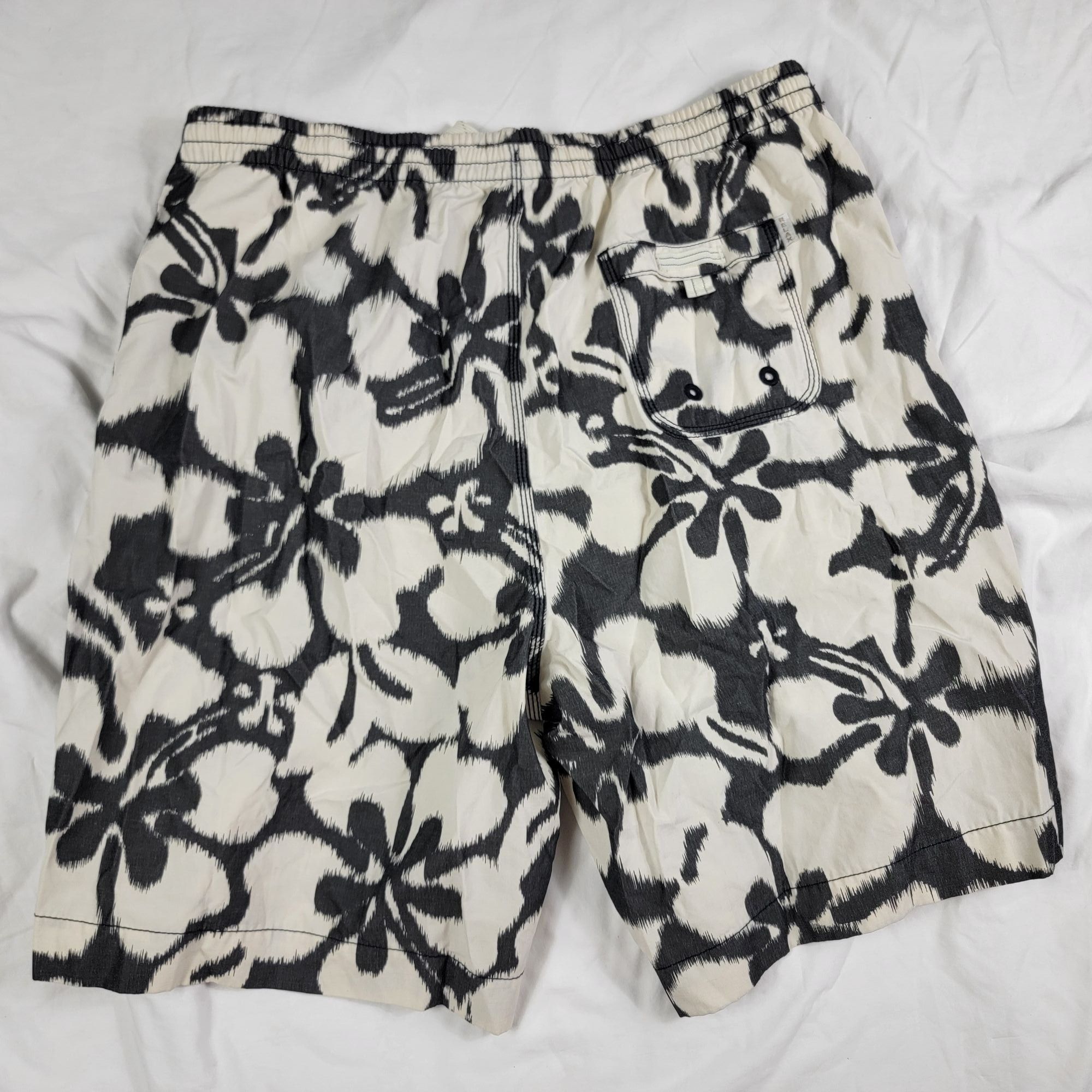 Tommy Bahama Tommy Bahama Relax Mens Large White Black Floral Swim Trunks Size US 42 / EU 58 - 2 Thumbnail