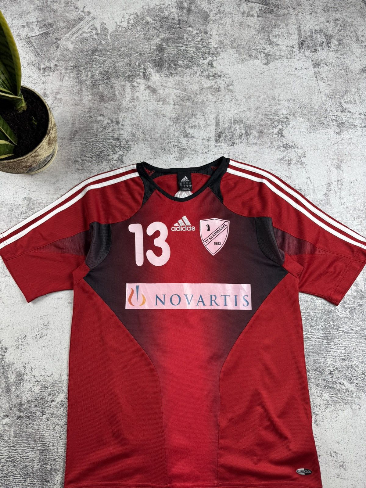 Adidas TV Kleinbasel Handball Memorabilia Adidas #13 Red Black Jersey Kit T Shirt Size US S / EU 44-46 / 1 - 4 Thumbnail