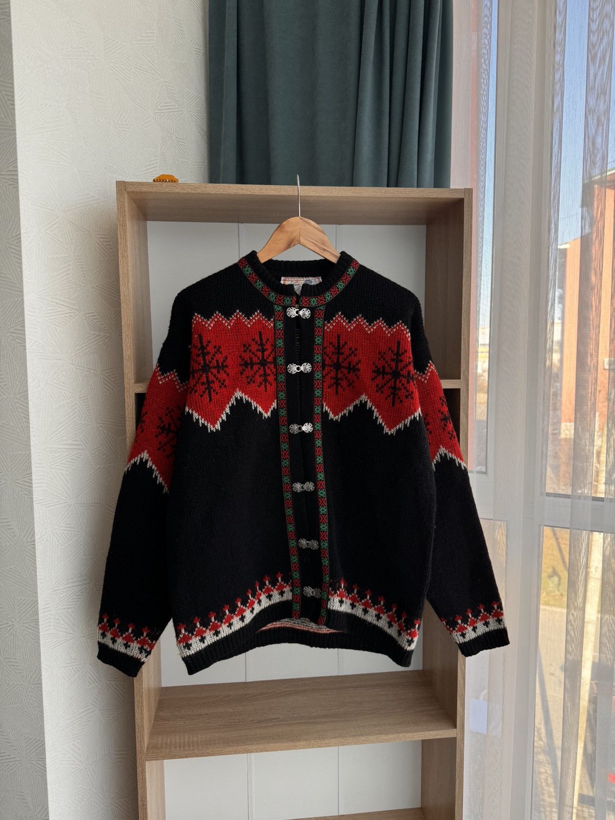 Dale Of Norway × Vintage Vintage Nordman Land of Midnightsun 80’s Wool Clasps Sweater Size US L / EU 52-54 / 3 - 1 Thumbnail