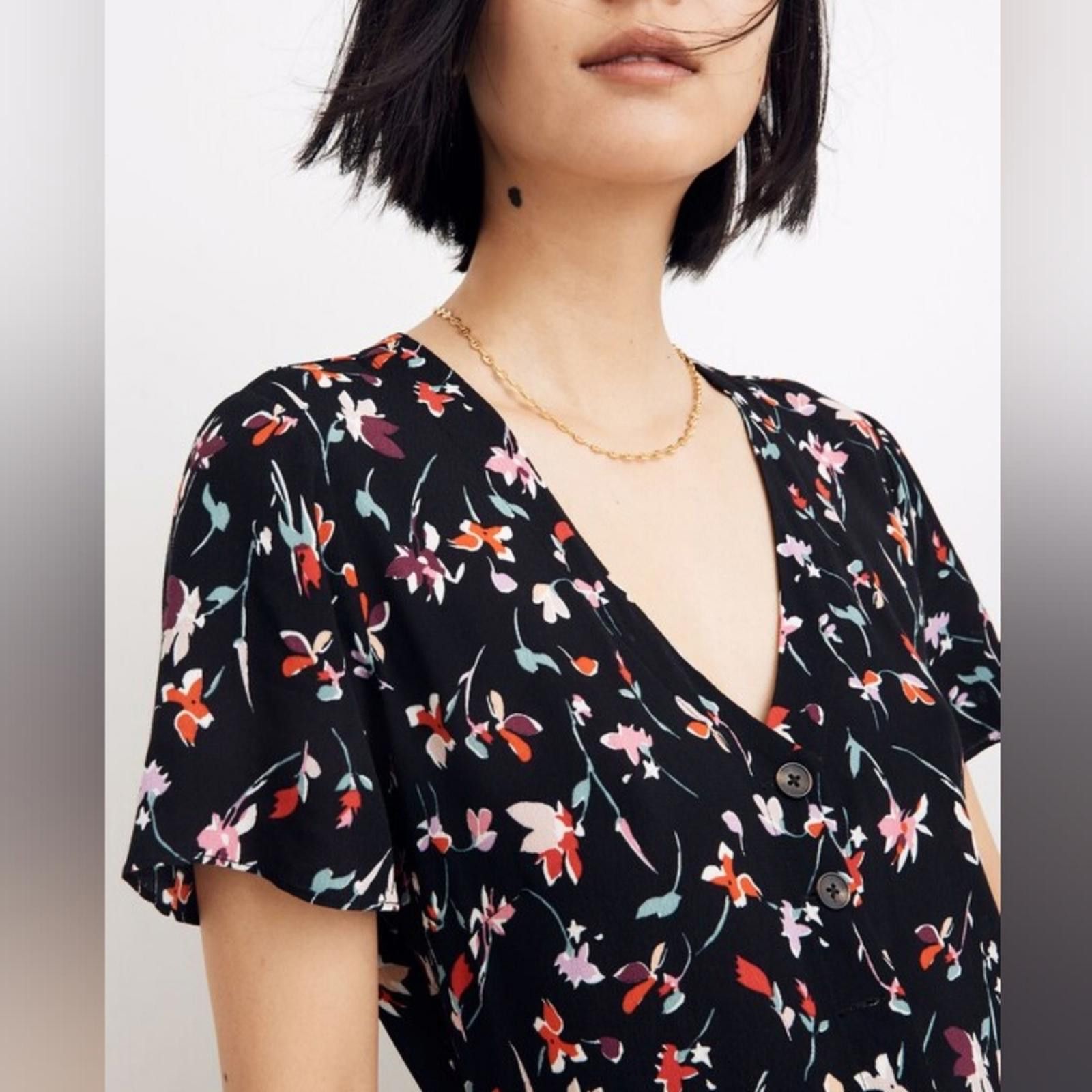 Madewell Madewell V-Neck Button-Front Mini Dress in Drifting Flowers Size XS / US 0-2 / IT 36-38 - 9 Thumbnail