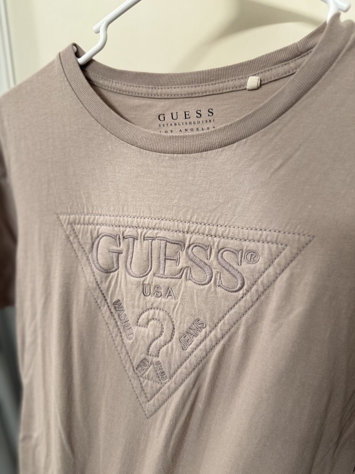 Guess Guess Vintage Cropped Tee Size US L / EU 52-54 / 3 - 1 Thumbnail