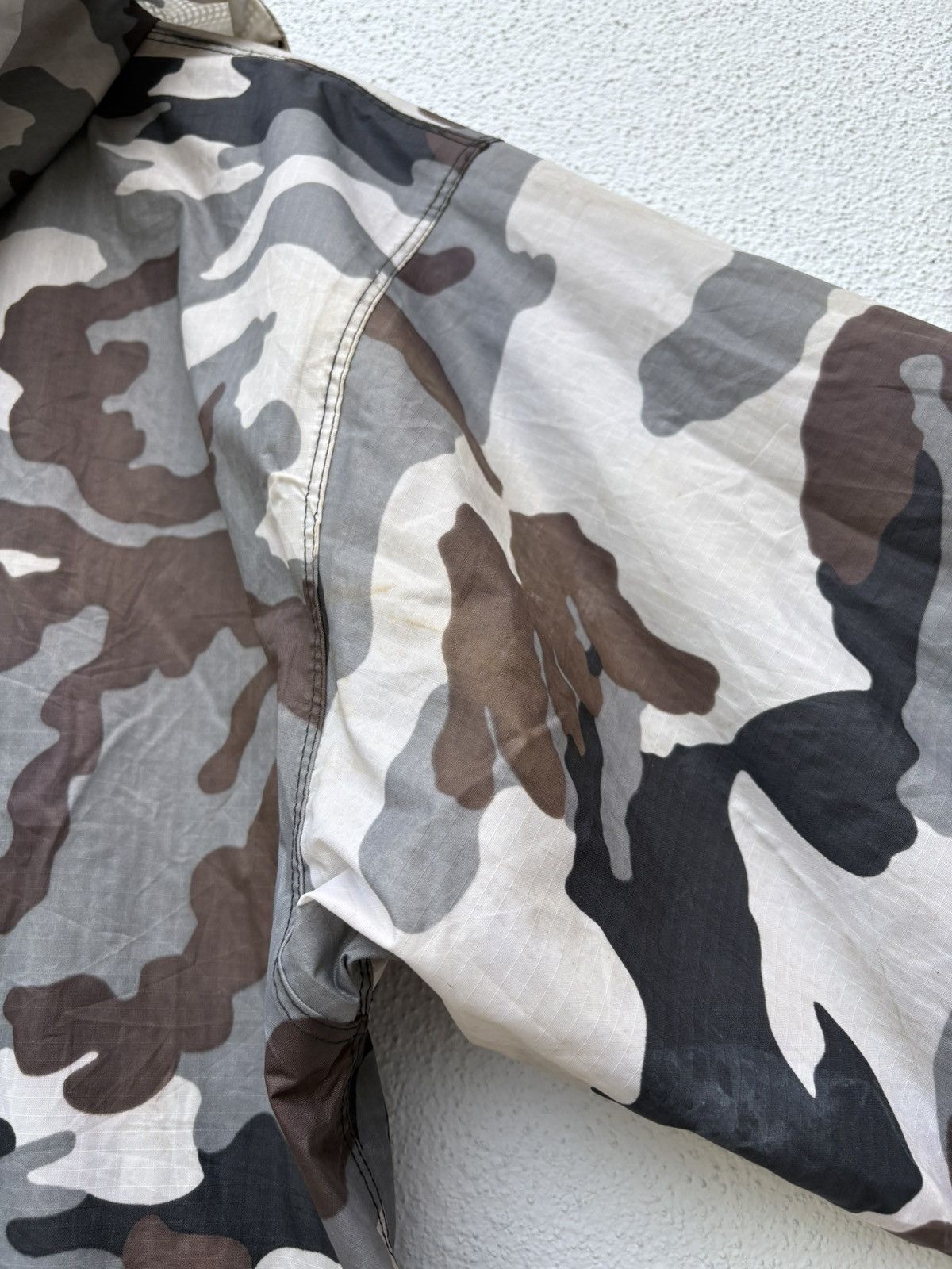 Japanese Brand Even River Camouflage Hooded Windbreaker Jacket Size US L / EU 52-54 / 3 - 13 Thumbnail