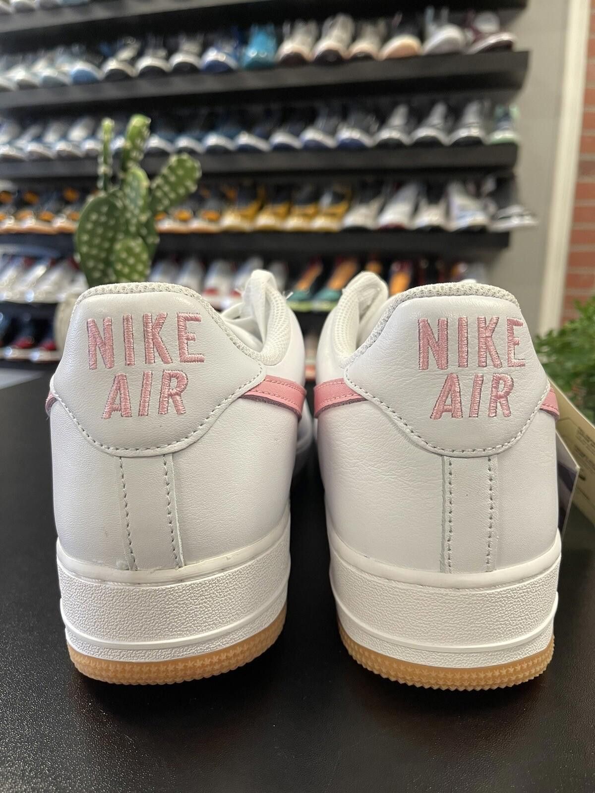 Nike Size 11 - Nike Air Force 1 Low Retro Valentines Day White Size US 11 / EU 44 - 5 Thumbnail