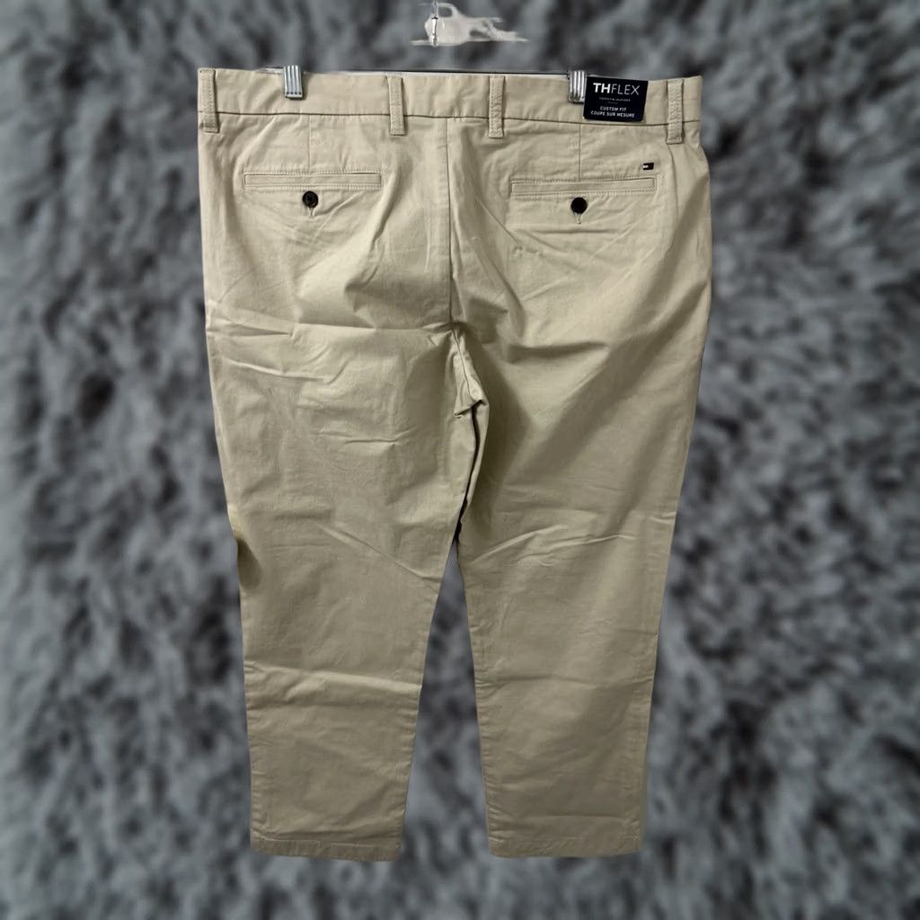 Tommy Hilfiger Tommy Hilfiger Pants Mens 36x30 Tan Chino Khaki THFlex Custom Fit NWT 0 MSRP Size US 36 / EU 52 - 1 Thumbnail