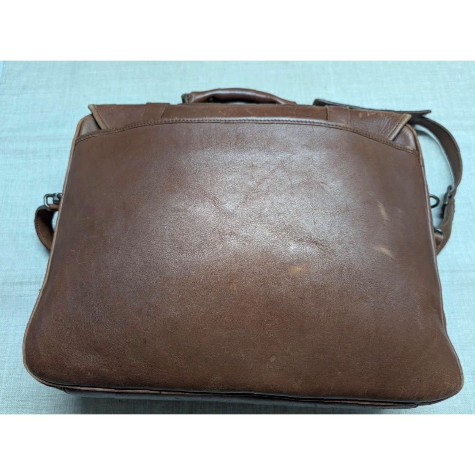 Eddie Bauer VINTAGE Eddie Bauer messenger bag COWHIDE brown leather LAPTOP crossbody 16" large mens bag 16" across 12" tall brown leather mens satchel Size ONE SIZE - 2 Thumbnail